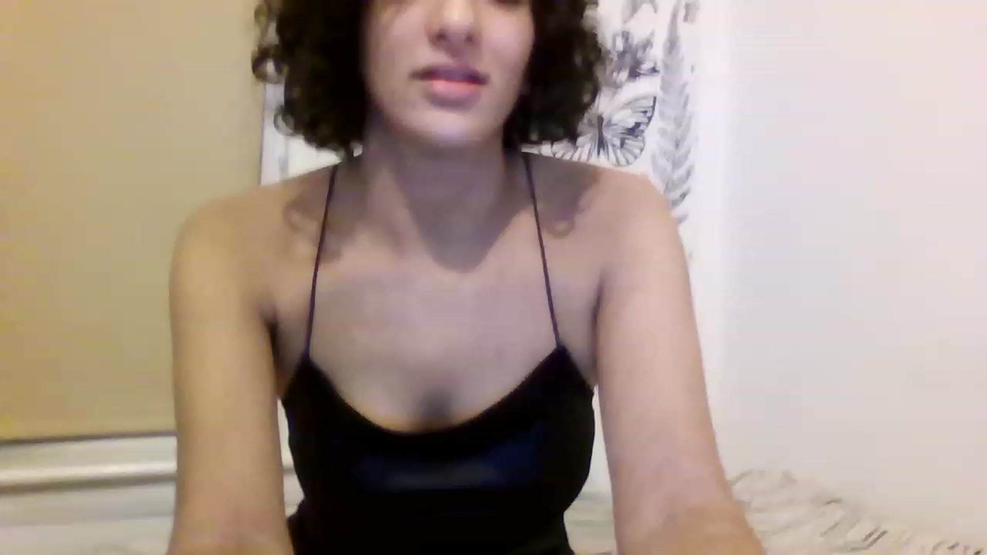 Gallery image thumbnail from HanaUK's myfreecams stream on, 11/14/2022, 18:38 image 6 of 20