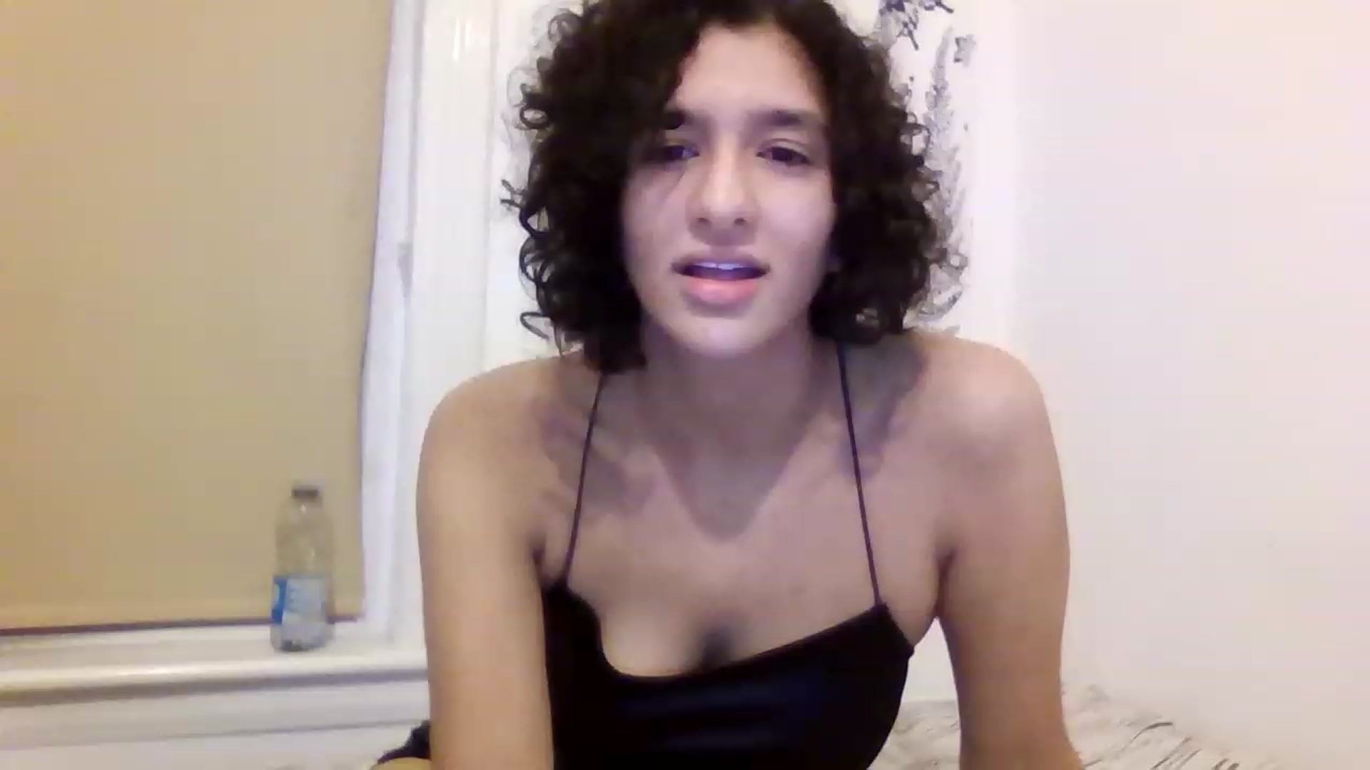 Gallery image thumbnail from HanaUK's myfreecams stream on, 11/14/2022, 18:38 image 9 of 20