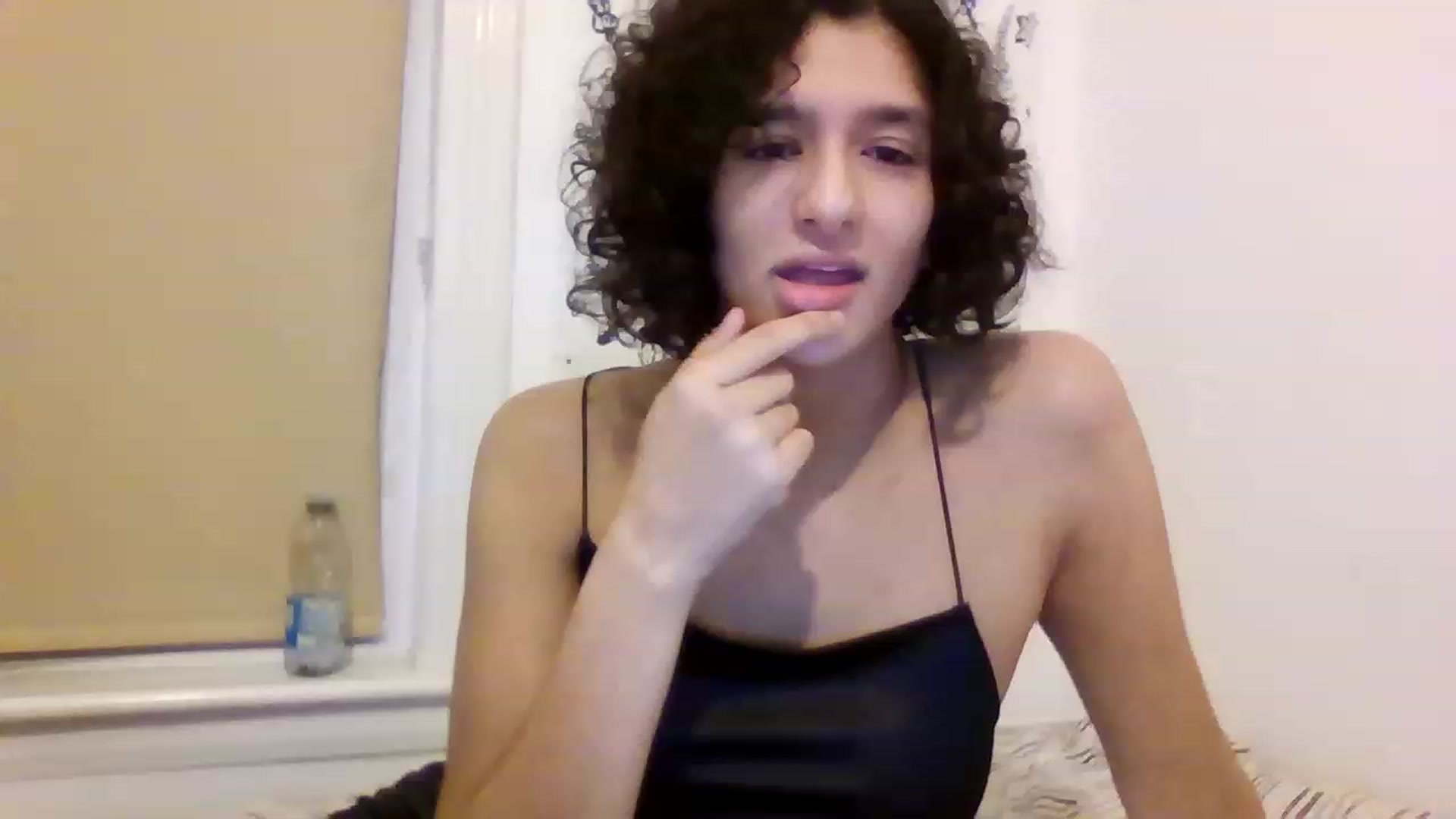 Gallery image thumbnail from HanaUK's myfreecams stream on, 11/14/2022, 18:38 image 2 of 20