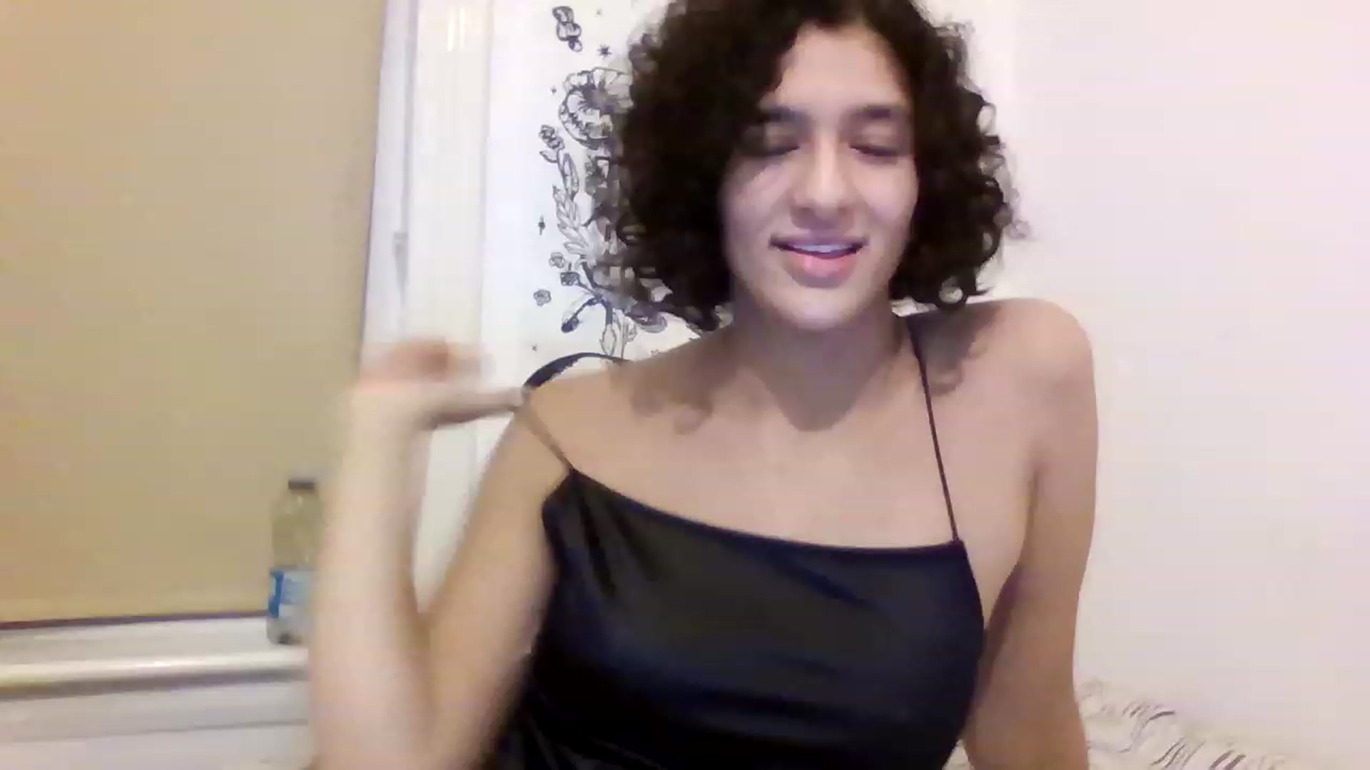 Gallery image thumbnail from HanaUK's myfreecams stream on, 11/14/2022, 18:38 image 1 of 20
