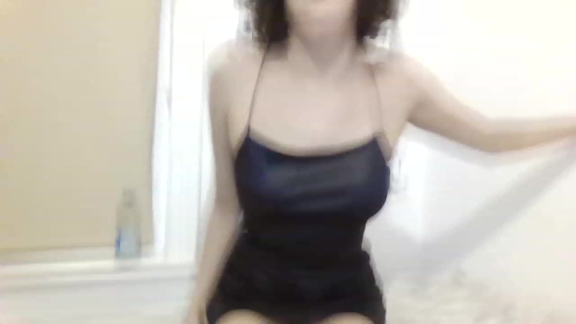 Gallery image thumbnail from HanaUK's myfreecams stream on, 11/14/2022, 18:38 image 19 of 20