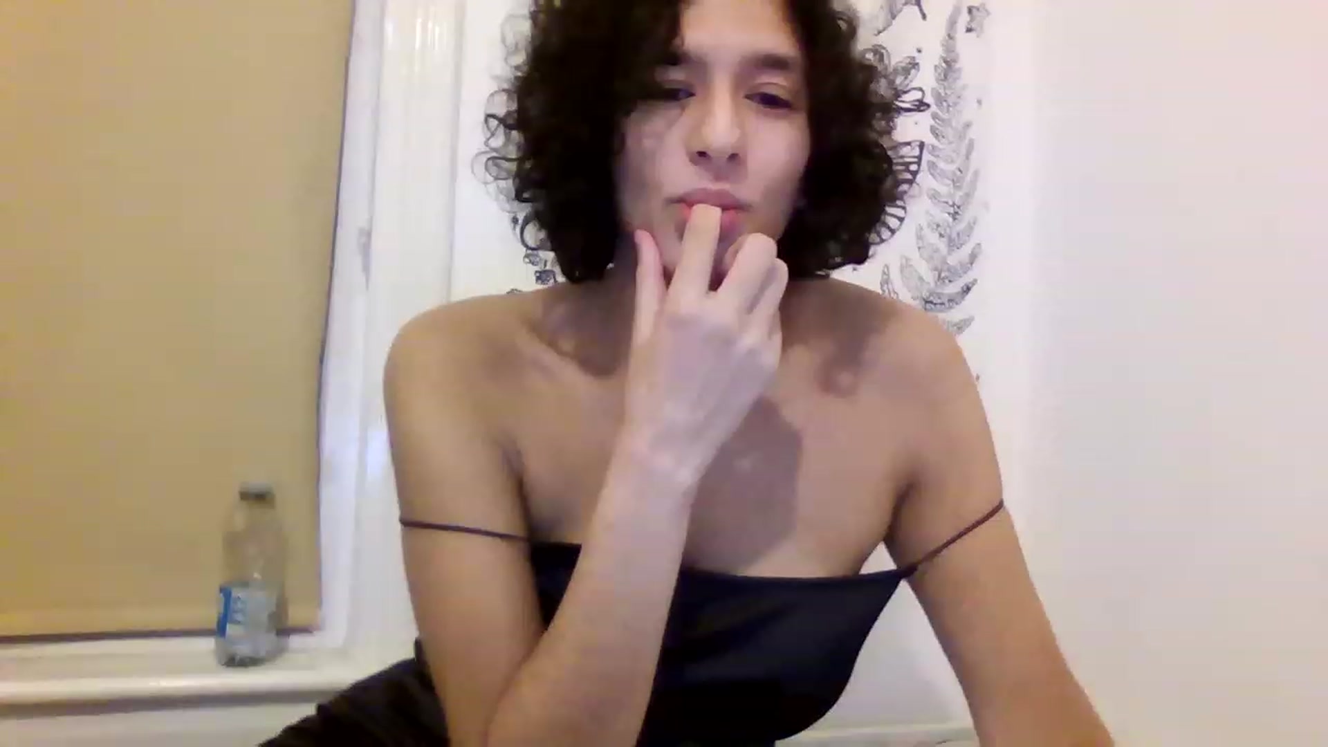 Gallery image thumbnail from HanaUK's myfreecams stream on, 11/14/2022, 19:28 image 10 of 20