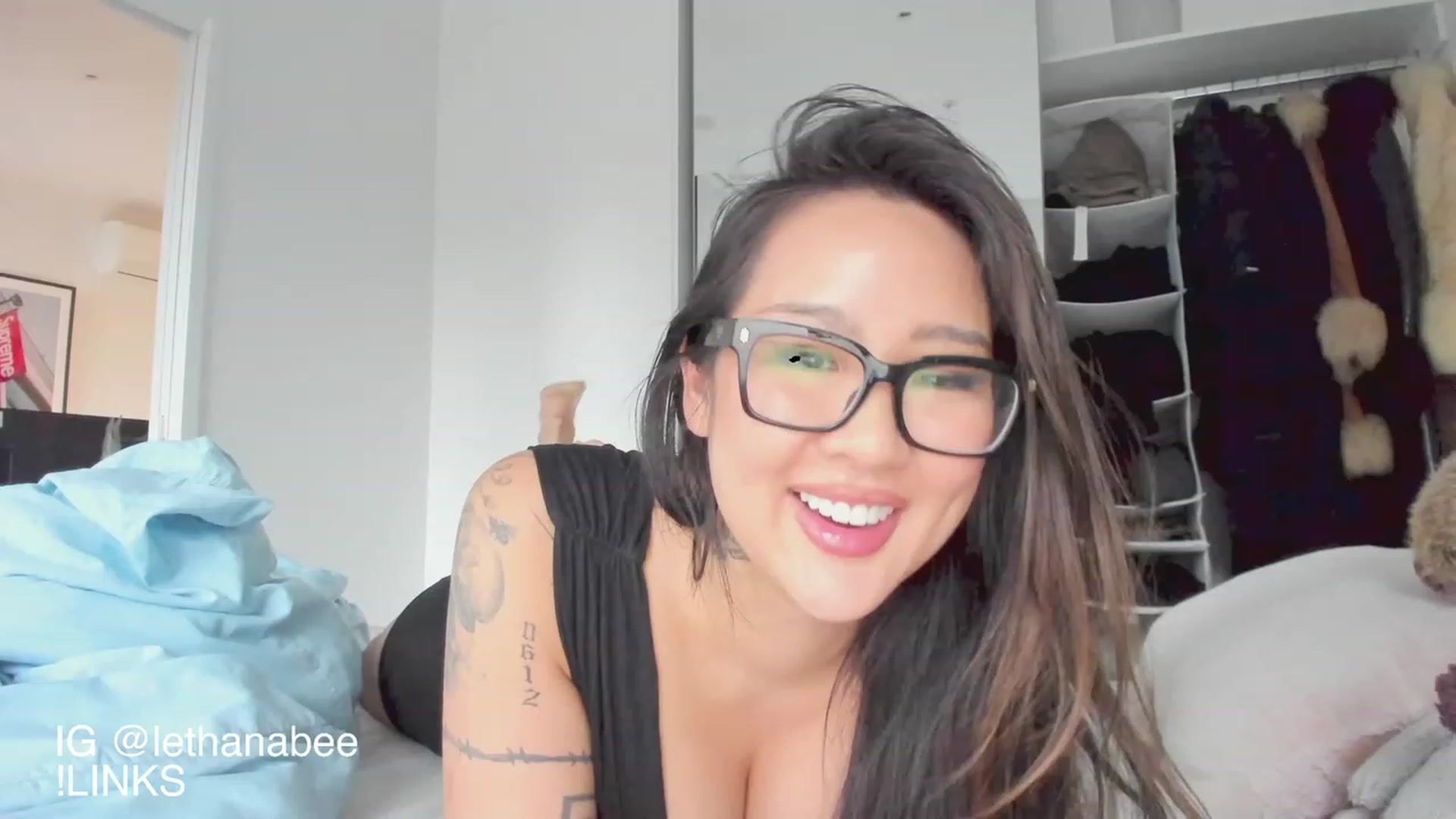 Gallery image thumbnail from Hana_bee's myfreecams stream on, 12/05/2022, 07:47 image 14 of 20