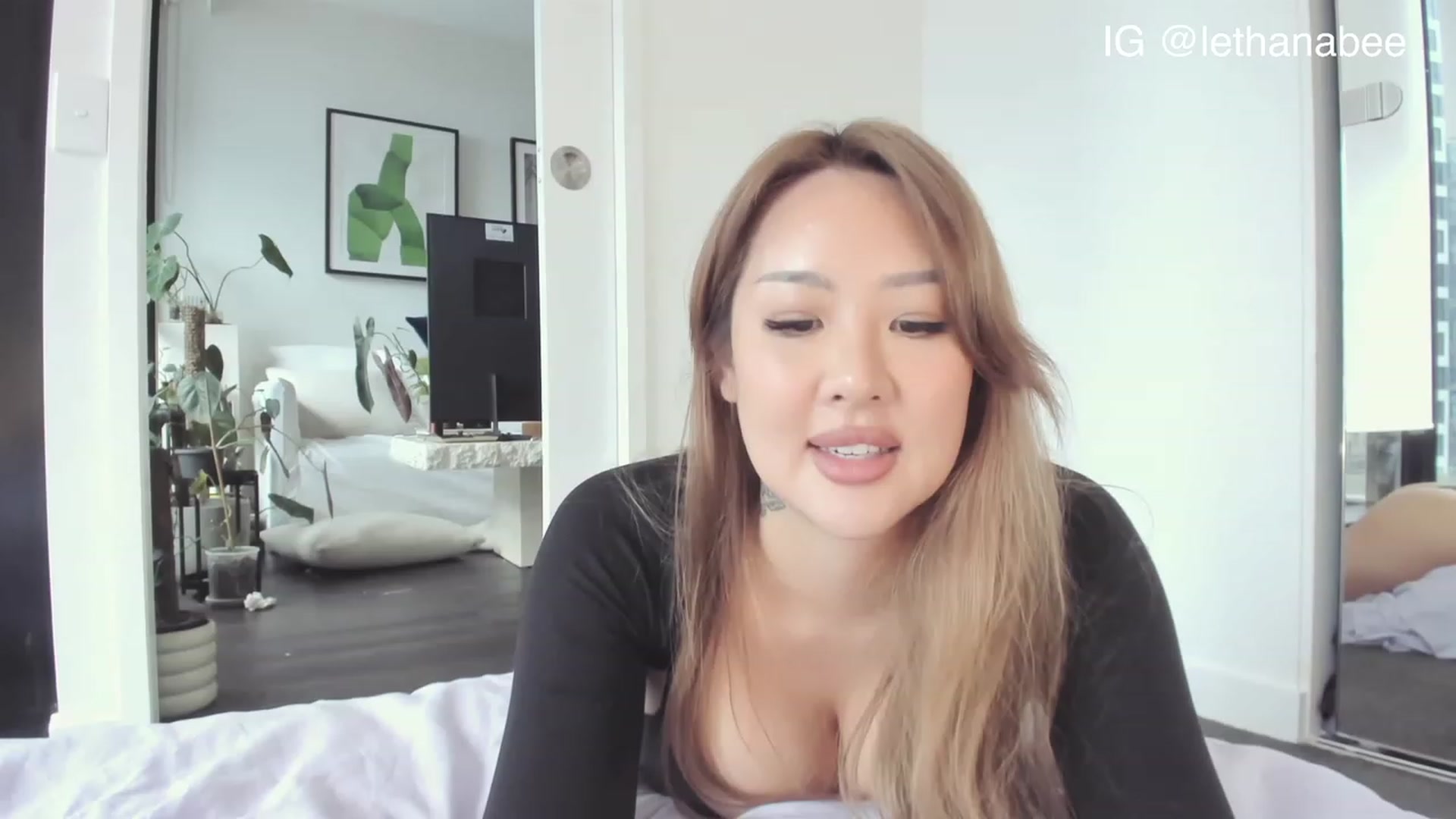 Gallery image thumbnail from Hana_bee's myfreecams stream on, 02/06/2023, 07:11 image 4 of 20