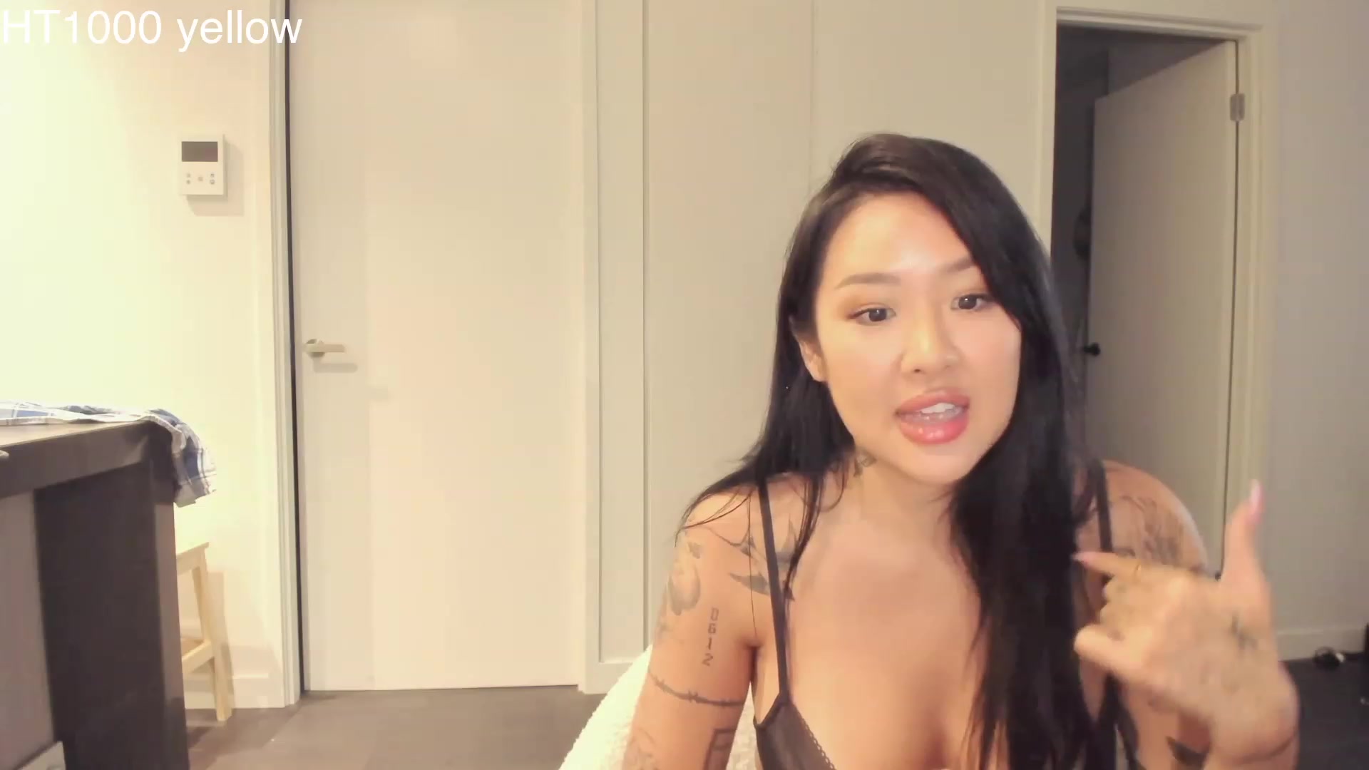 Gallery image thumbnail from Hana_bee's myfreecams stream on, 04/03/2023, 08:51 image 14 of 20