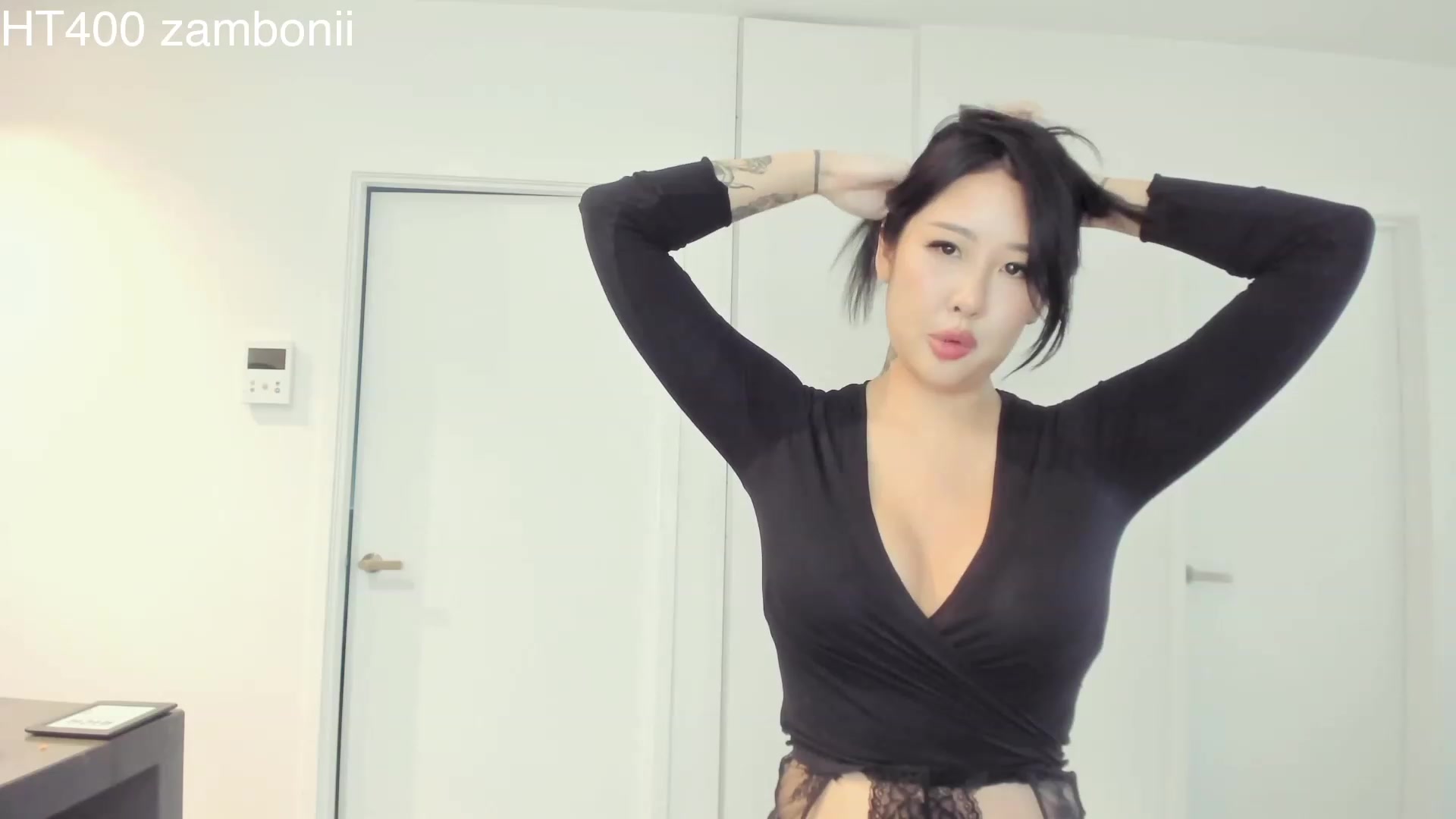 Gallery image thumbnail from Hana_bee's myfreecams stream on, 04/13/2023, 06:38 image 19 of 20