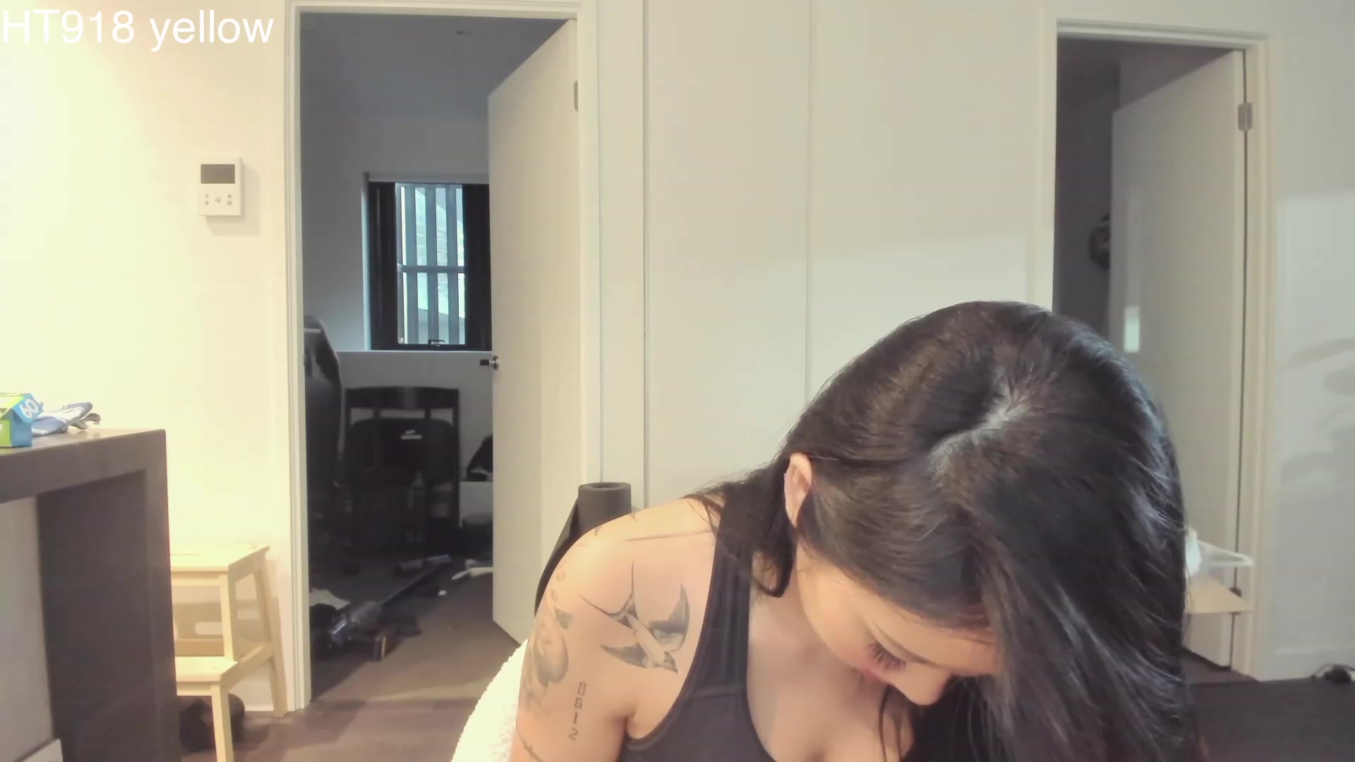 Gallery image thumbnail from Hana_bee's myfreecams stream on, 04/18/2023, 09:05 image 1 of 20