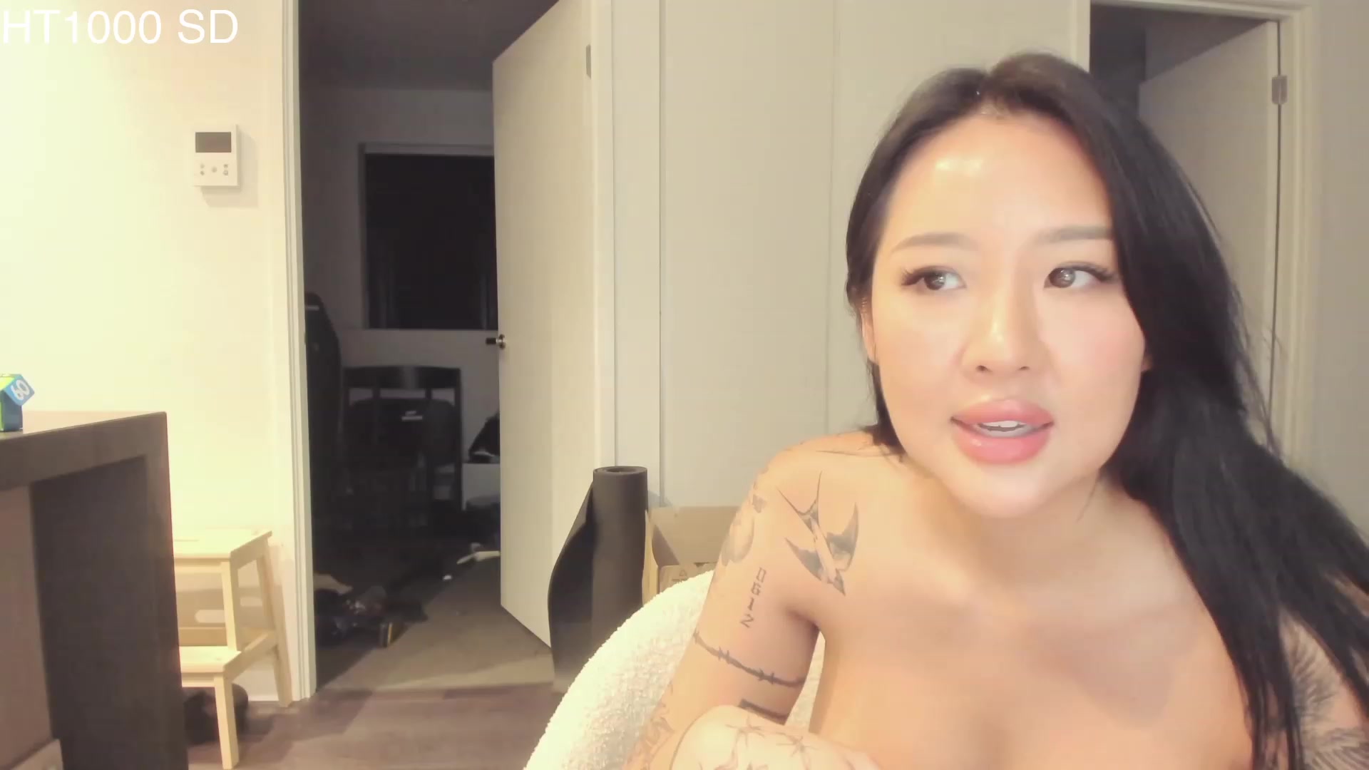 Gallery image thumbnail from Hana_bee's myfreecams stream on, 04/18/2023, 11:54 image 10 of 20