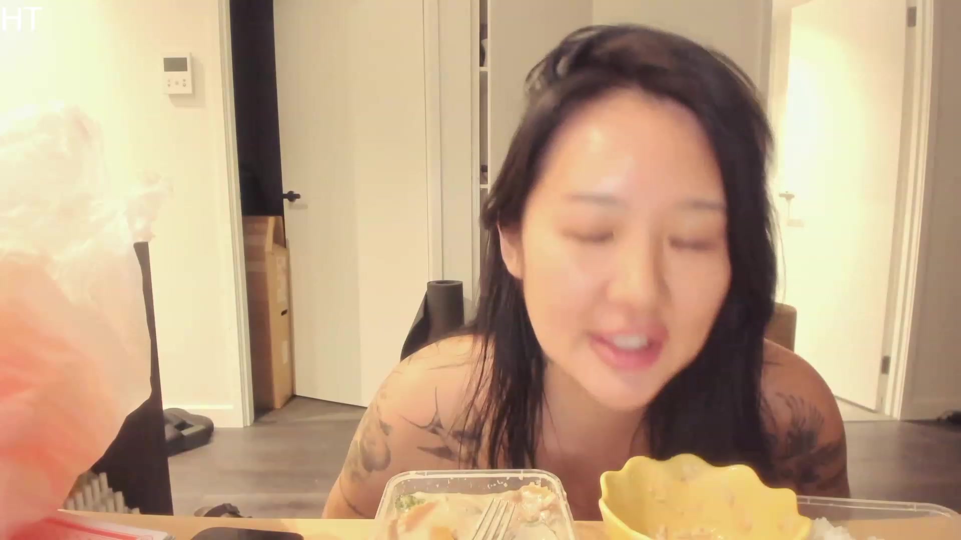Gallery image thumbnail from Hana_bee's myfreecams stream on, 04/19/2023, 09:29 image 3 of 20