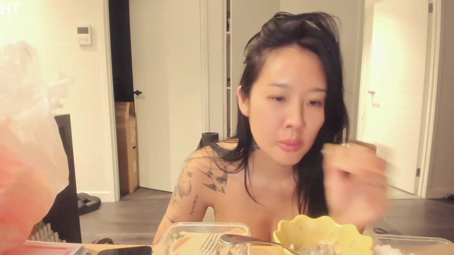 Gallery image thumbnail from Hana_bee's myfreecams stream on, 04/19/2023, 09:29 image 1 of 20