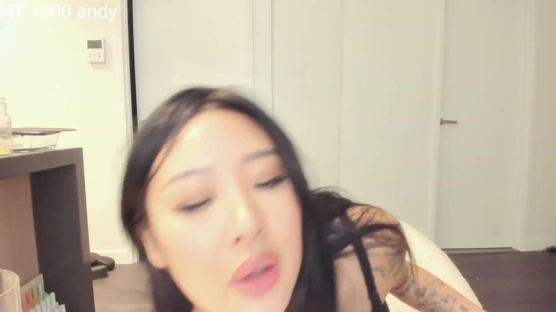 Gallery image thumbnail from Hana_bee's myfreecams stream on, 04/21/2023, 09:26 image 17 of 20