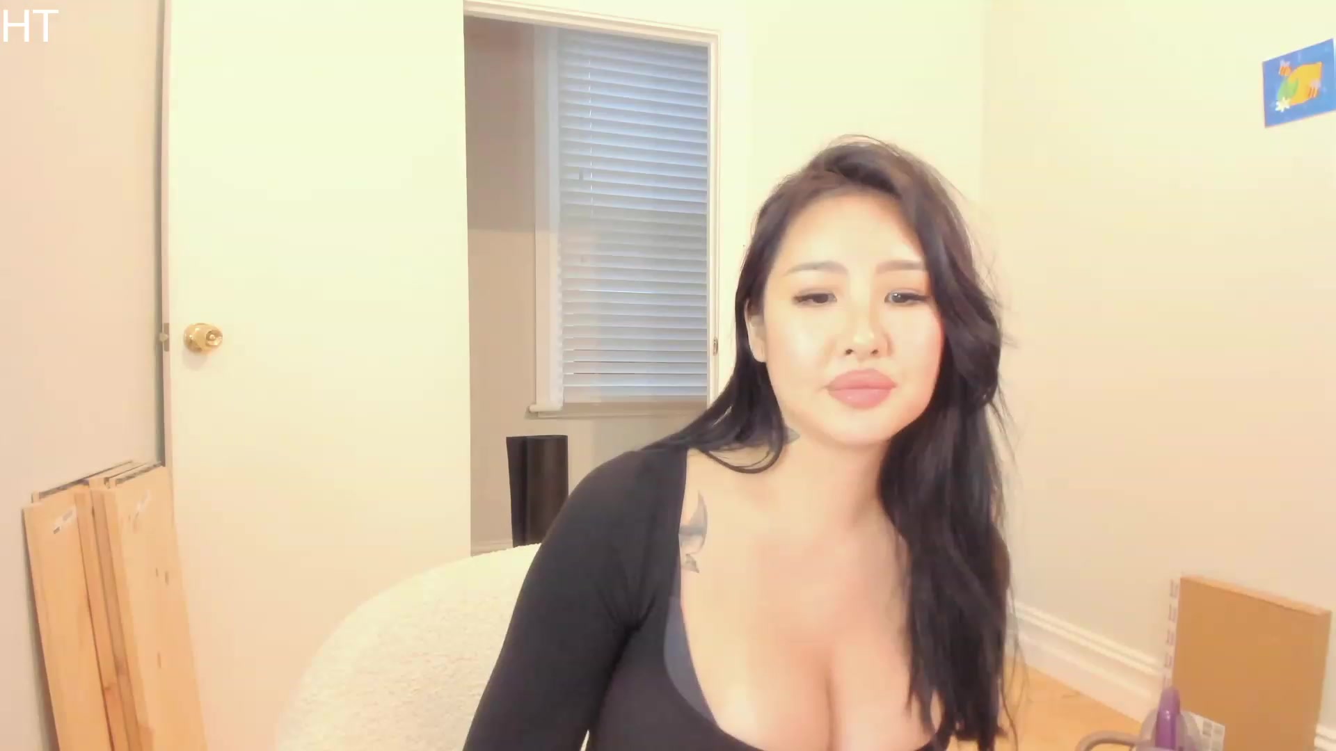Gallery image thumbnail from Hana_bee's myfreecams stream on, 06/13/2023, 08:07 image 11 of 20