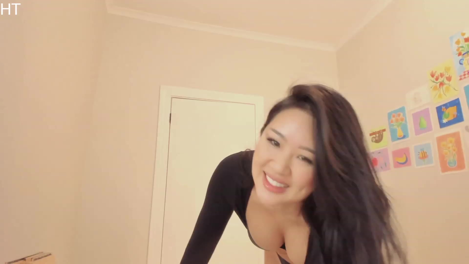 Gallery image thumbnail from Hana_bee's myfreecams stream on, 06/27/2023, 09:08 image 1 of 20