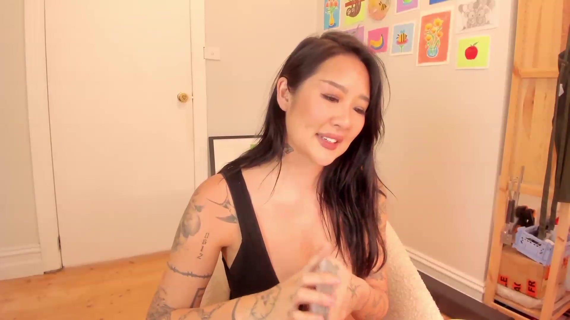 Gallery image thumbnail from Hana_bee's myfreecams stream on, 07/28/2023, 04:39 image 15 of 20