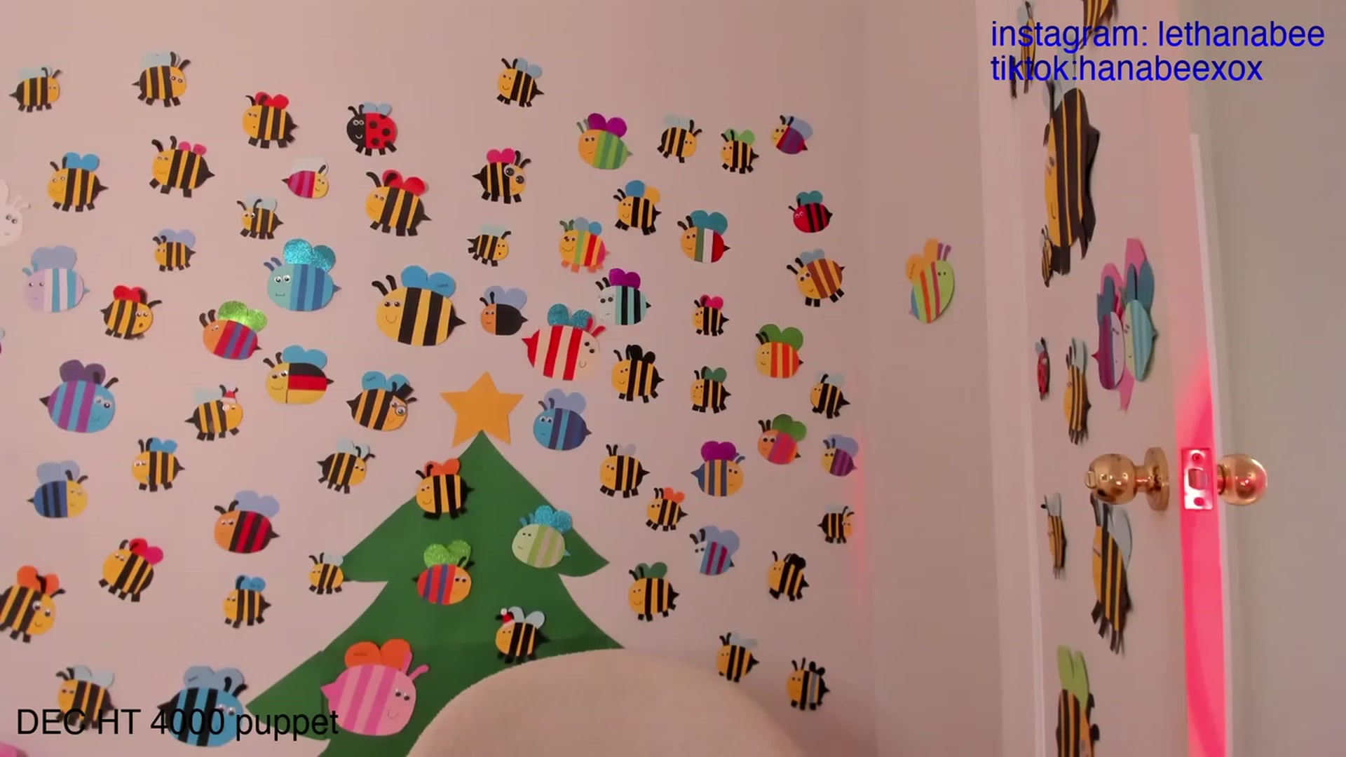 Gallery image thumbnail from Hana_bee's myfreecams stream on, 12/18/2023, 04:32 image 18 of 20