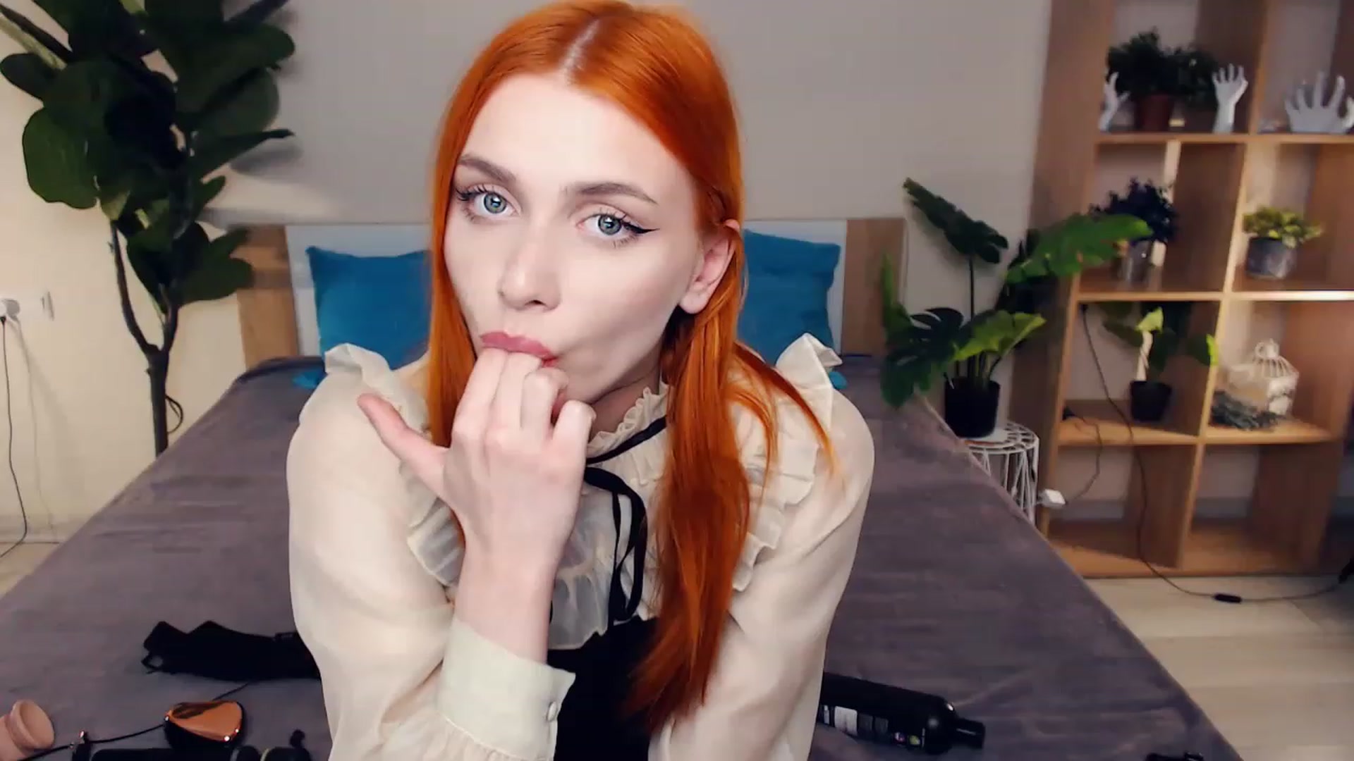 Gallery image thumbnail from Hanagasumi's myfreecams stream on, 04/21/2023, 23:16 image 17 of 20