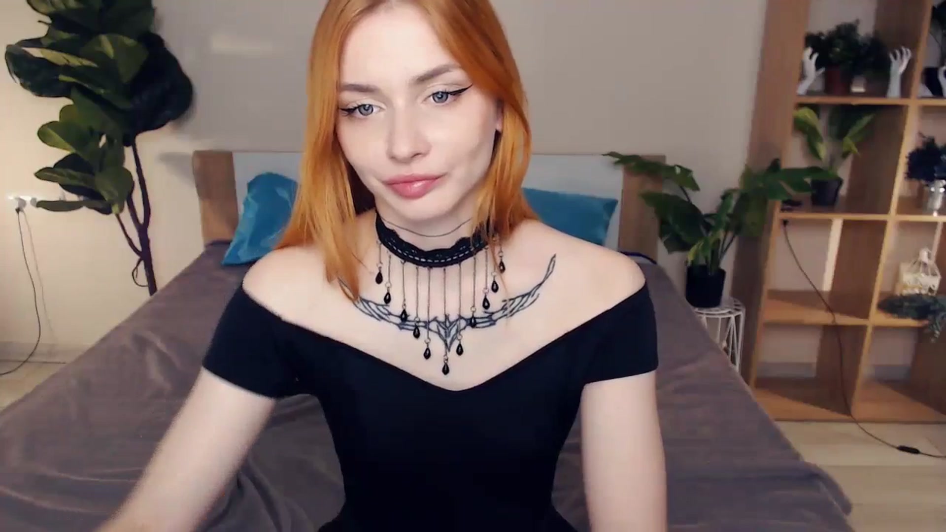 Gallery image thumbnail from Hanagasumi's myfreecams stream on, 09/15/2023, 21:25 image 16 of 20
