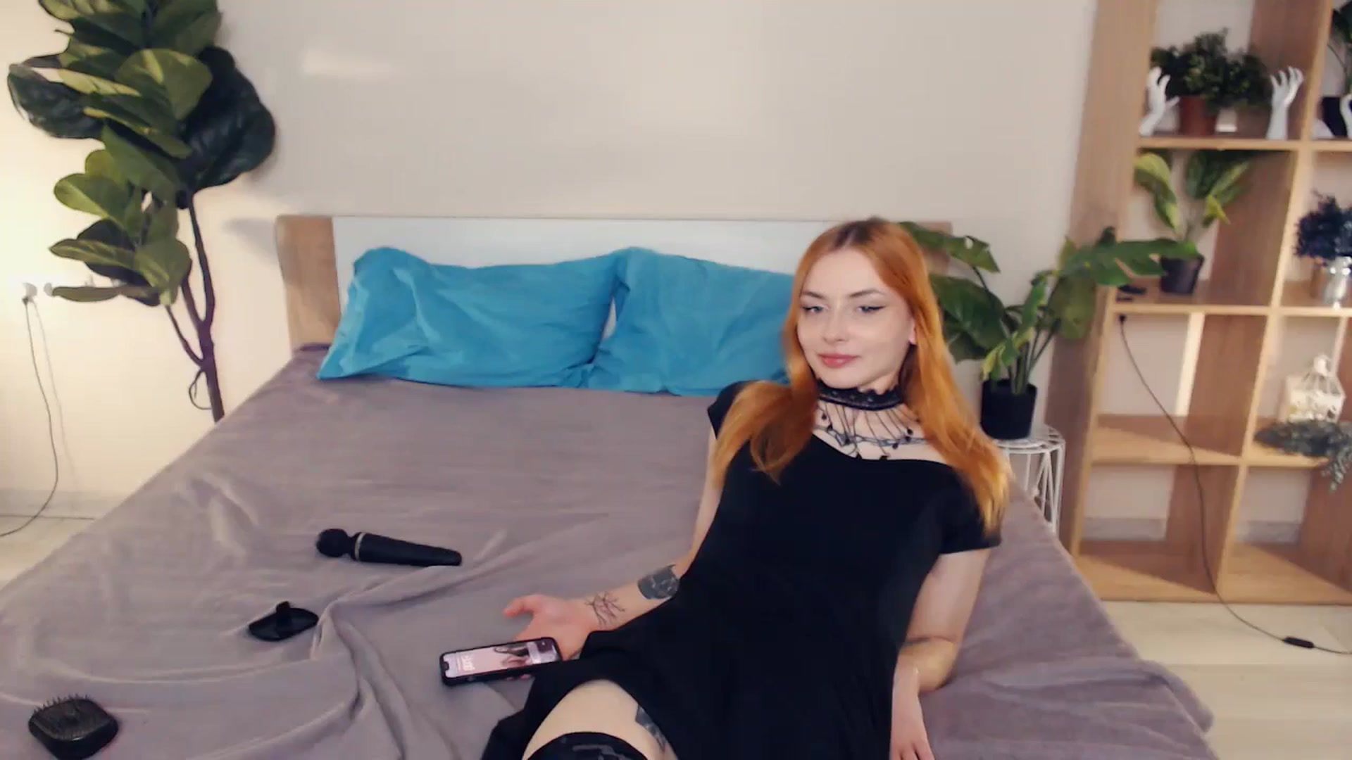 Gallery image thumbnail from Hanagasumi's myfreecams stream on, 09/15/2023, 21:25 image 17 of 20