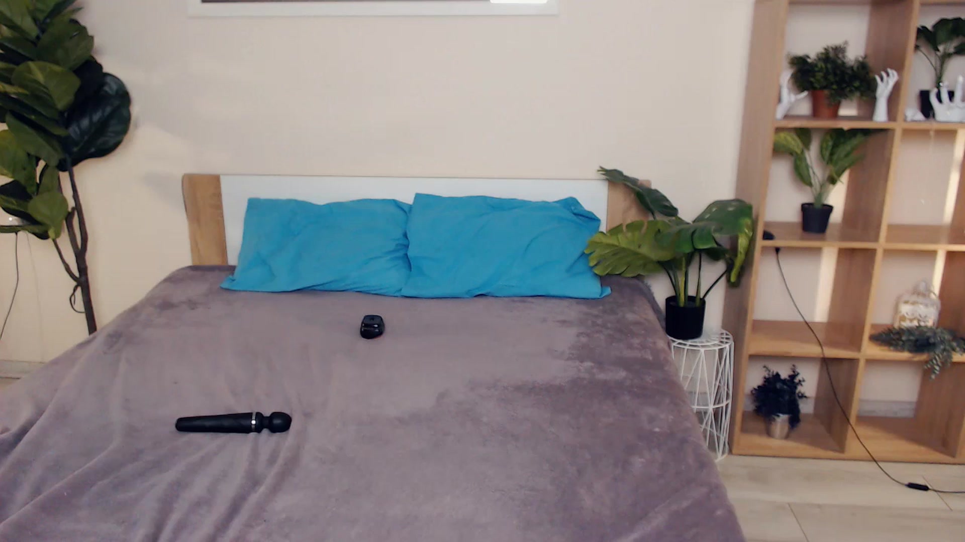 Gallery image thumbnail from Hanagasumi's myfreecams stream on, 12/23/2023, 22:19 image 19 of 20