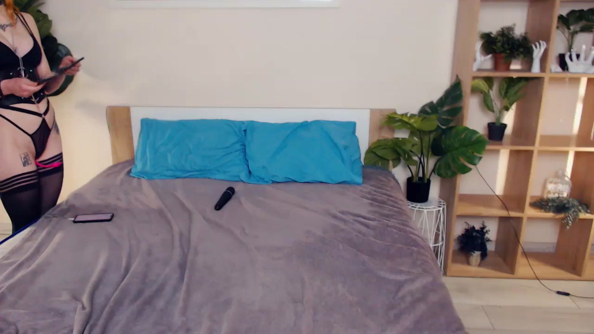 Gallery image thumbnail from Hanagasumi's myfreecams stream on, 12/25/2023, 01:45 image 17 of 20
