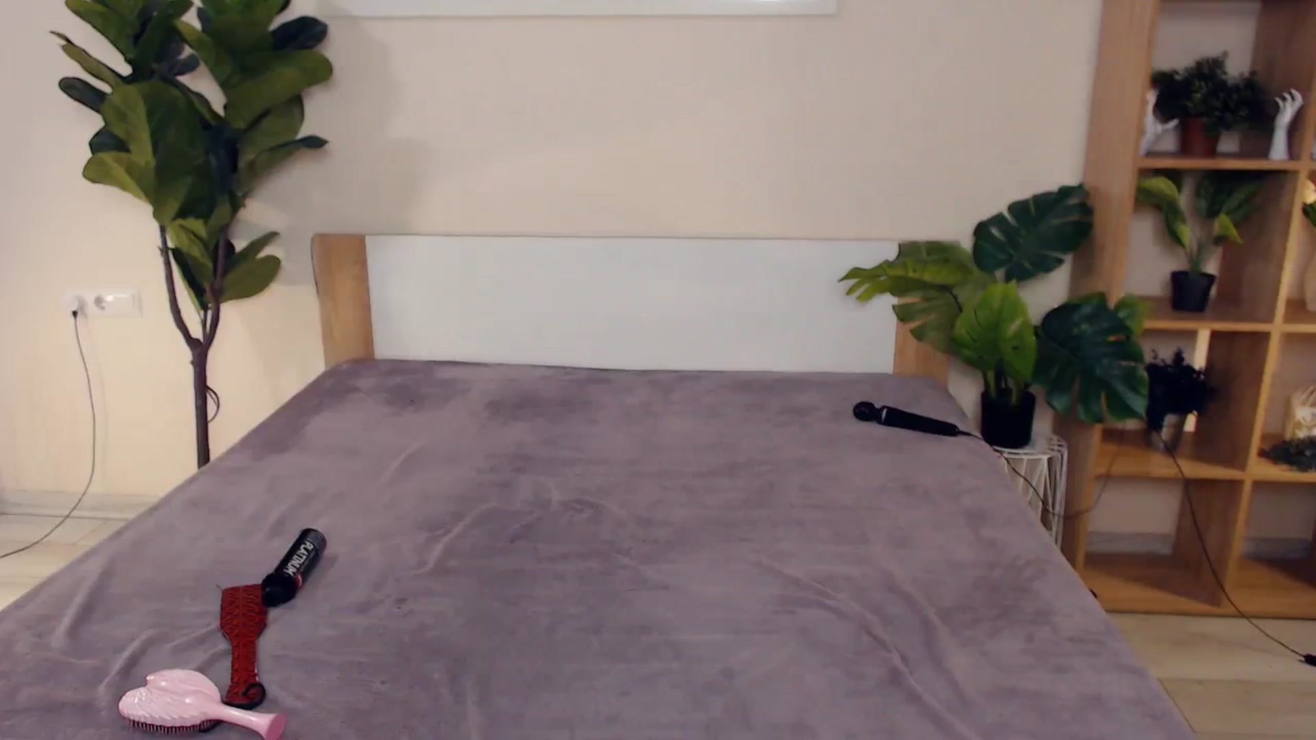 Gallery image thumbnail from Hanagasumi's myfreecams stream on, 02/04/2024, 24:01 image 16 of 20
