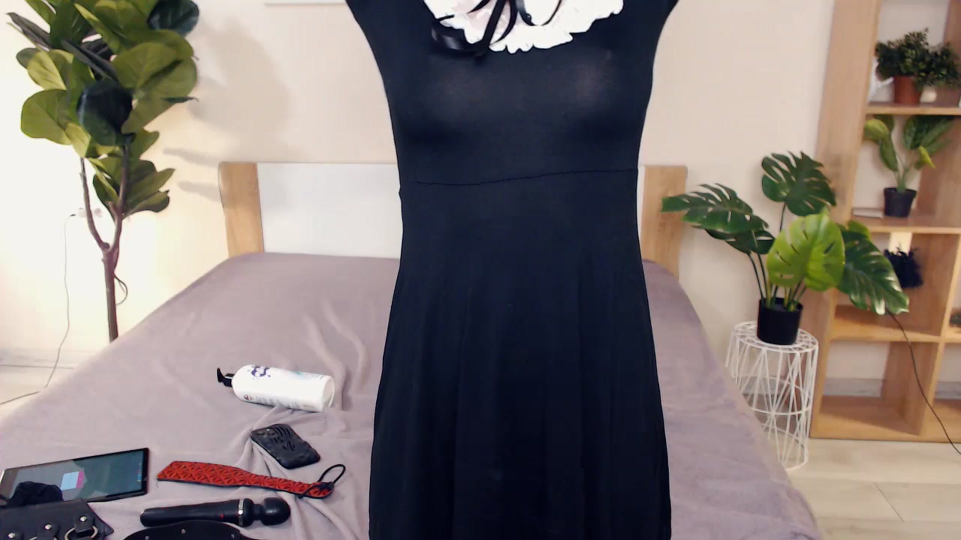 Gallery image thumbnail from Hanagasumi's myfreecams stream on, 04/19/2024, 01:37 image 15 of 20