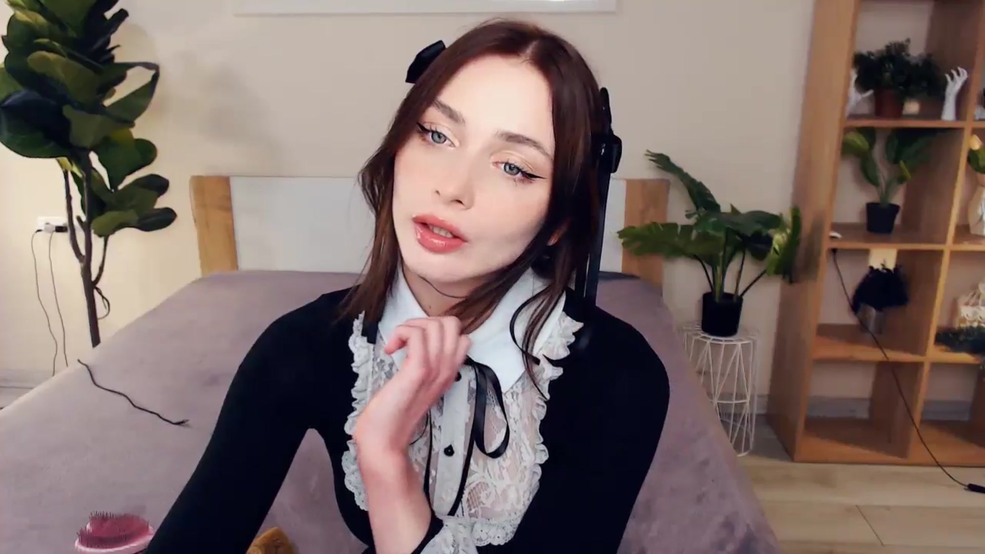 Gallery image thumbnail from Hanagasumi's myfreecams stream on, 04/21/2024, 22:50 image 7 of 20
