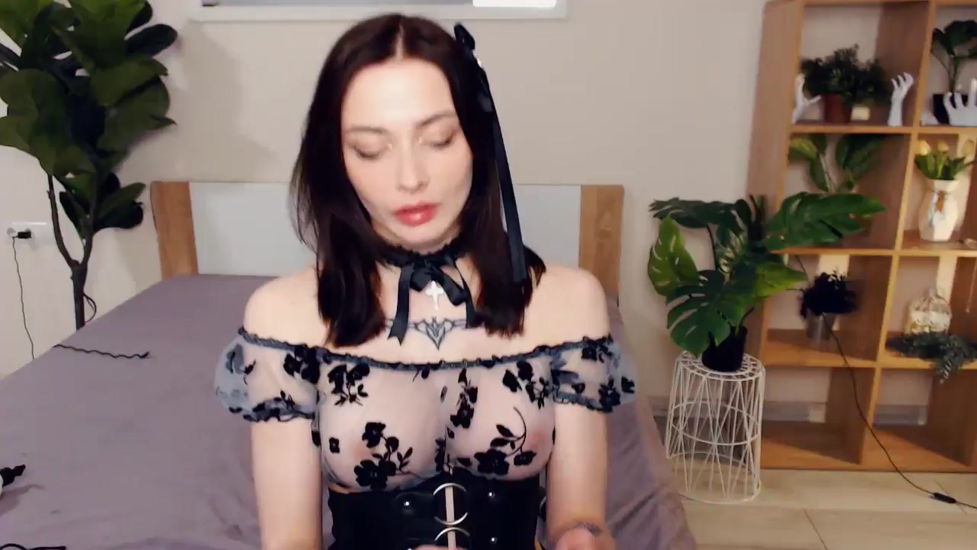 Gallery image thumbnail from Hanagasumi's myfreecams stream on, 05/20/2024, 01:46 image 1 of 20