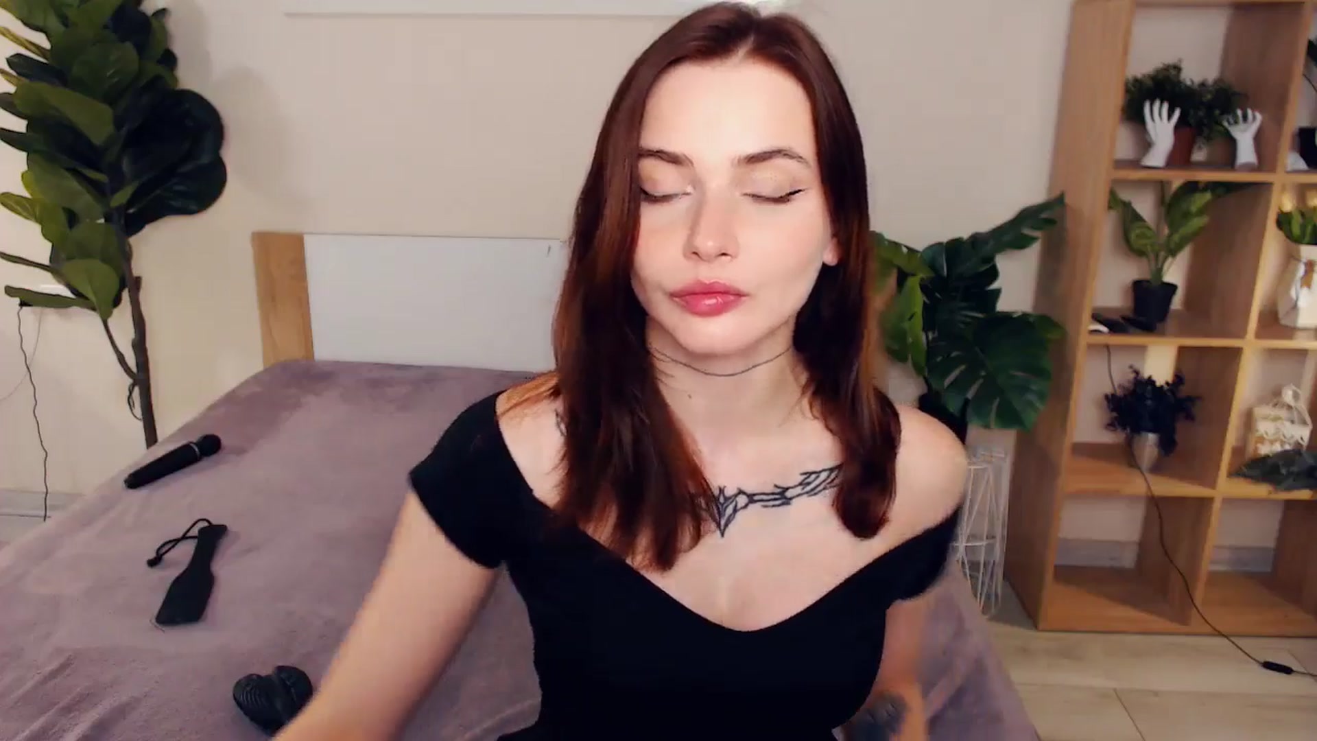 Gallery image thumbnail from Hanagasumi's myfreecams stream on, 10/13/2024, 24:36 image 14 of 20