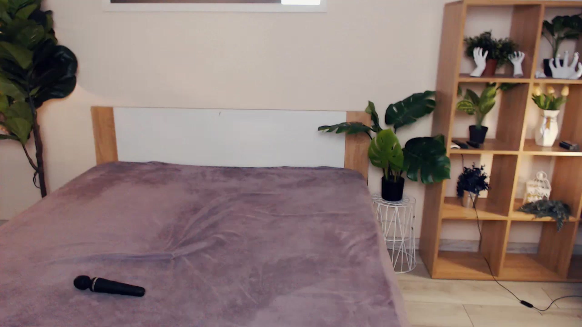 Gallery image thumbnail from Hanagasumi's myfreecams stream on, 10/20/2024, 24:02 image 12 of 20