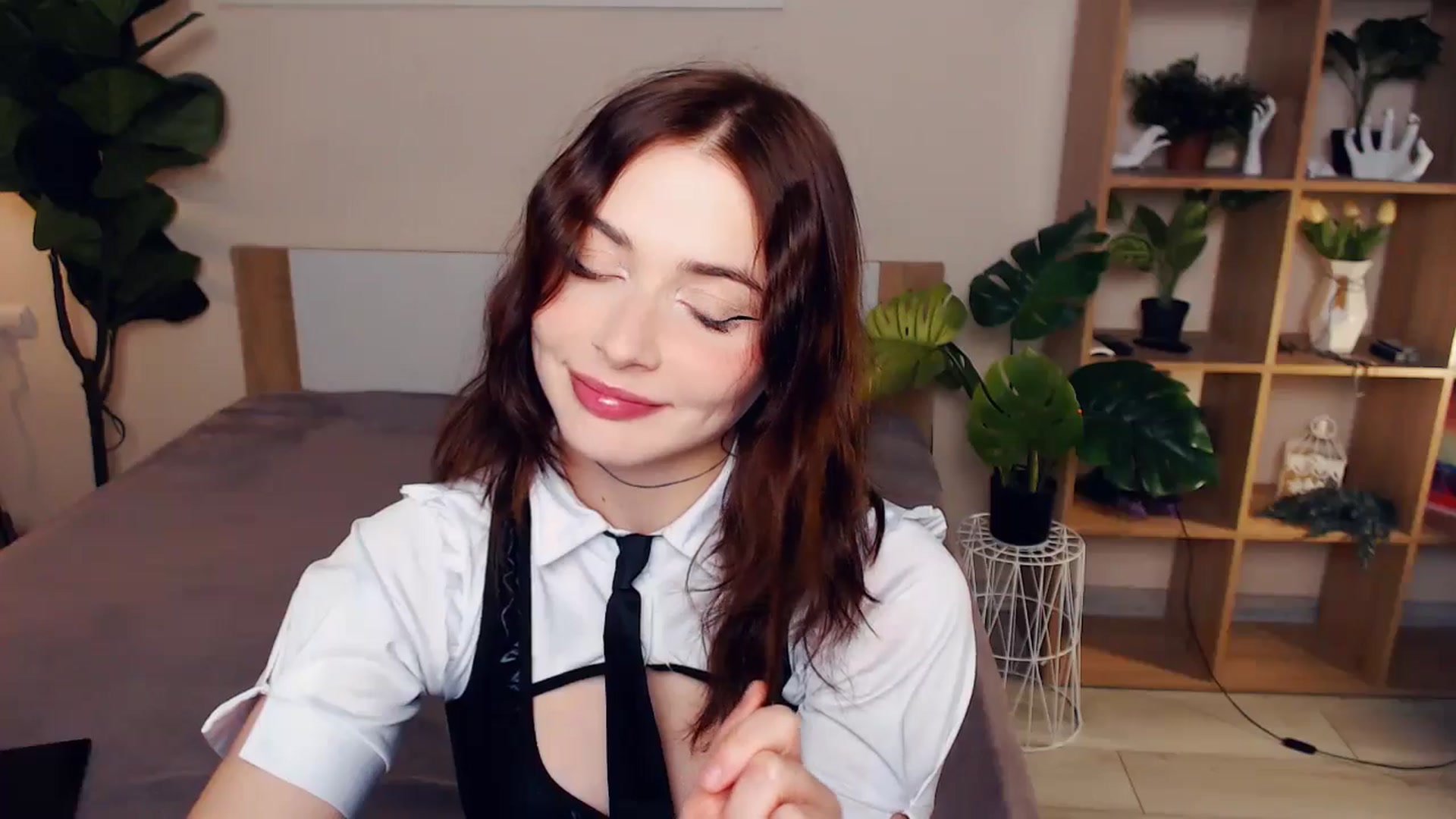 Gallery image thumbnail from Hanagasumi's myfreecams stream on, 11/22/2024, 22:55 image 5 of 20