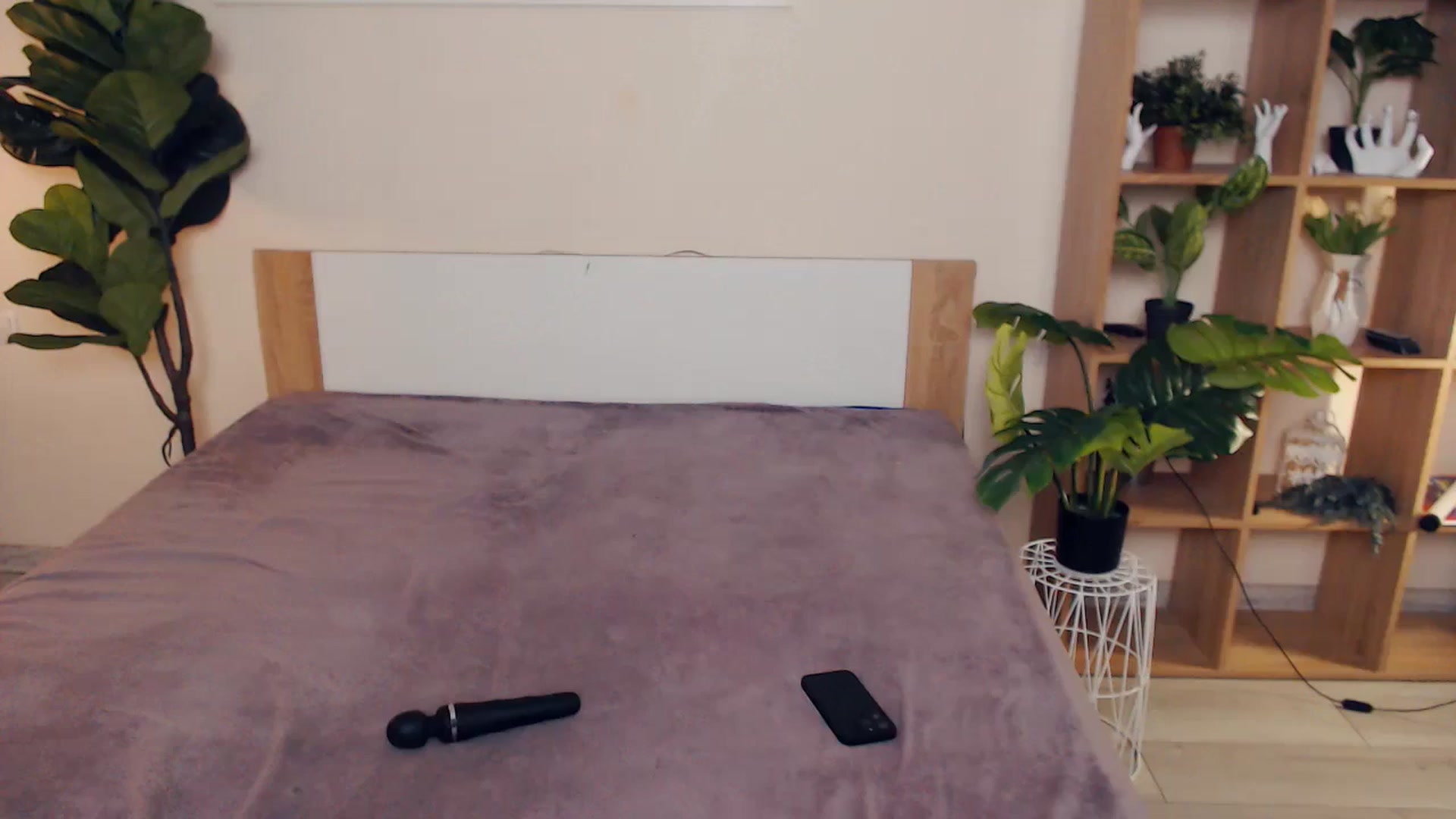 Gallery image thumbnail from Hanagasumi's myfreecams stream on, 02/14/2025, 22:41 image 5 of 20