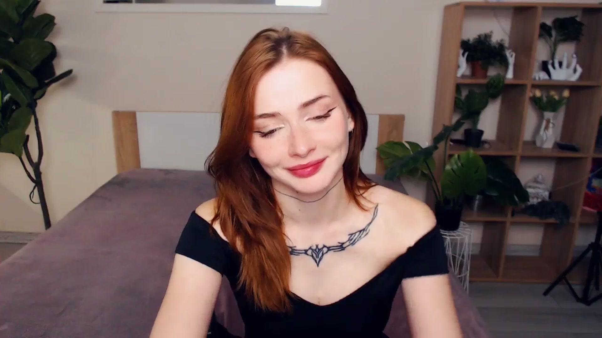 Gallery image thumbnail from Hanagasumi's myfreecams stream on, 04/13/2025, 01:35 image 15 of 20