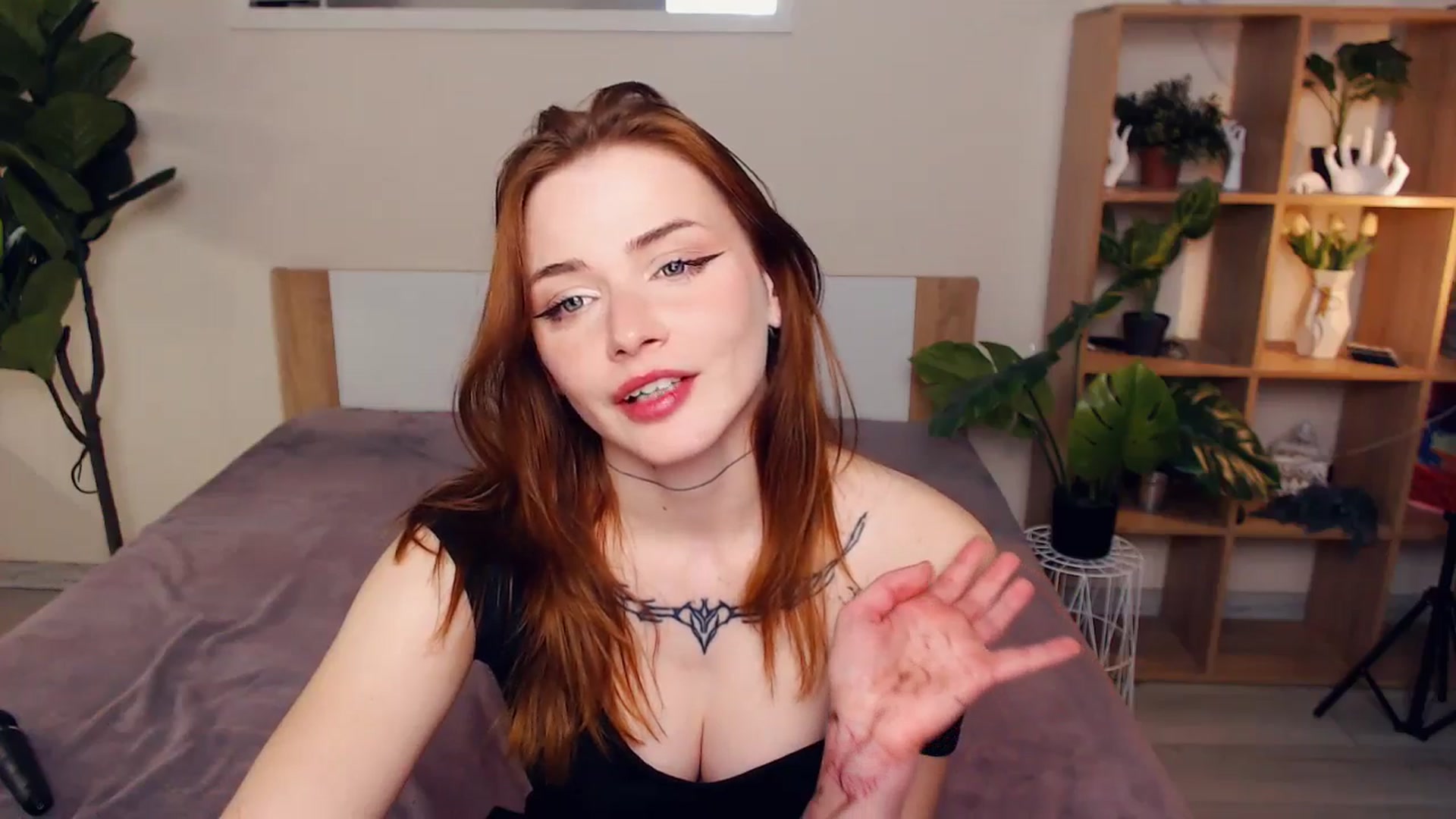 Gallery image thumbnail from Hanagasumi's myfreecams stream on, 04/13/2025, 02:53 image 6 of 20