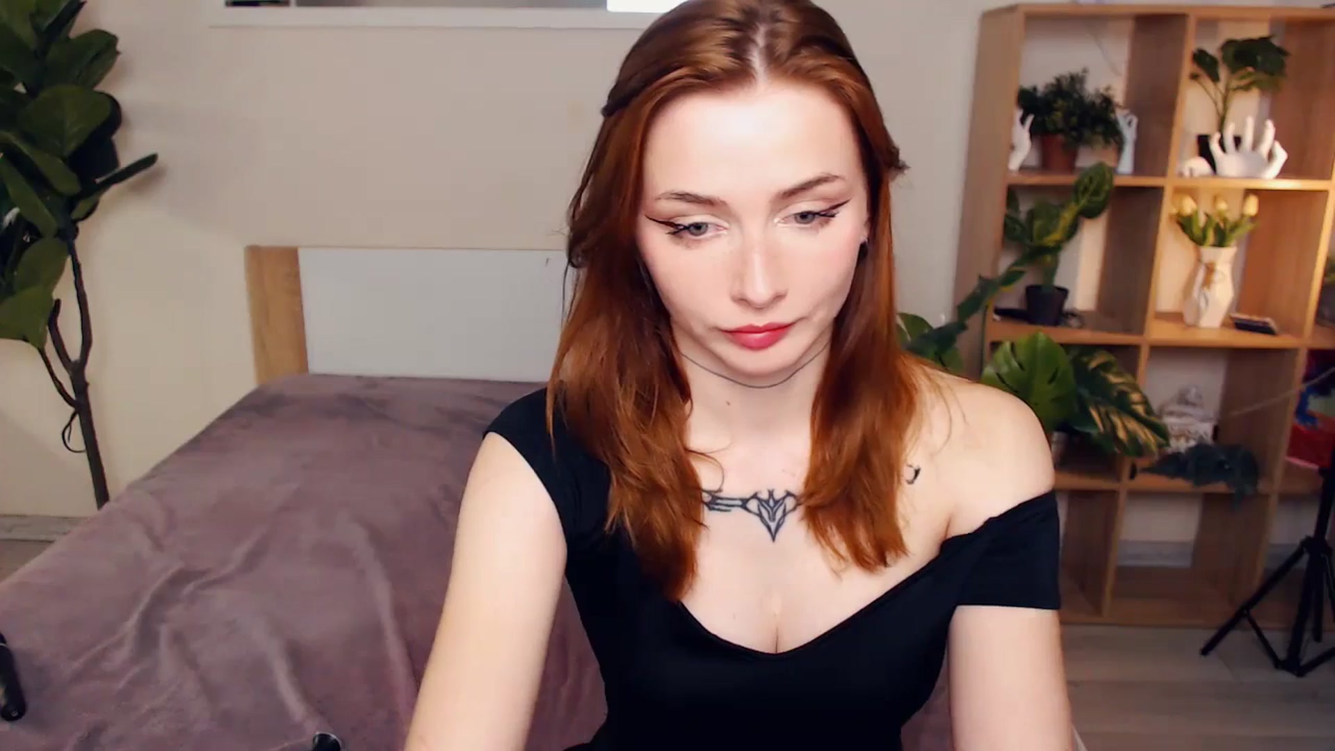 Gallery image thumbnail from Hanagasumi's myfreecams stream on, 04/13/2025, 02:53 image 16 of 20