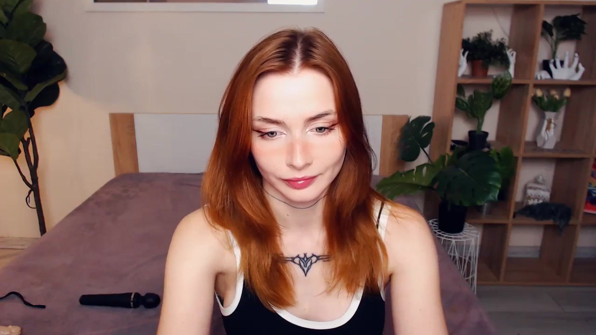 Gallery image thumbnail from Hanagasumi's myfreecams stream on, 05/18/2025, 24:45 image 16 of 20
