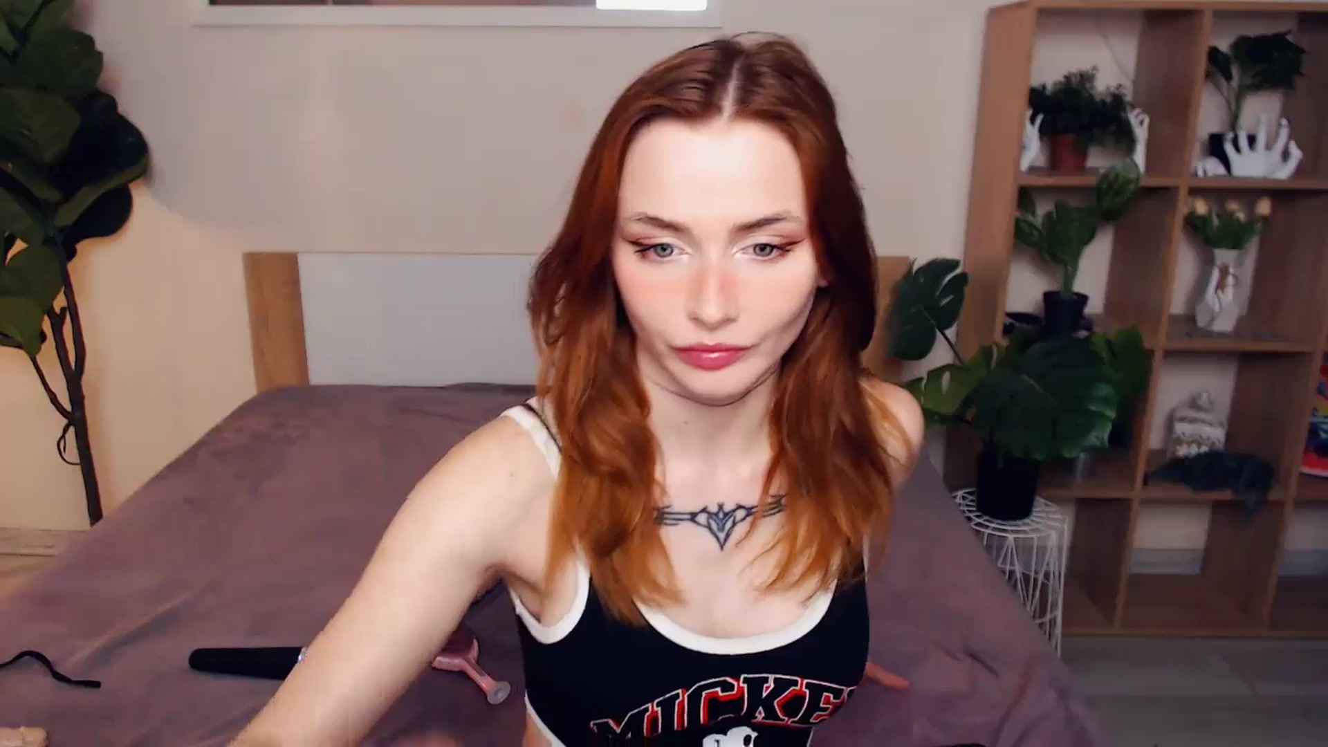 Gallery image thumbnail from Hanagasumi's myfreecams stream on, 05/18/2025, 24:45 image 18 of 20