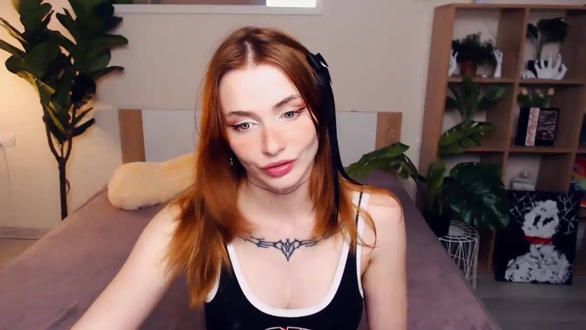 Gallery image thumbnail from Hanagasumi's myfreecams stream on, 05/25/2025, 24:15 image 12 of 20