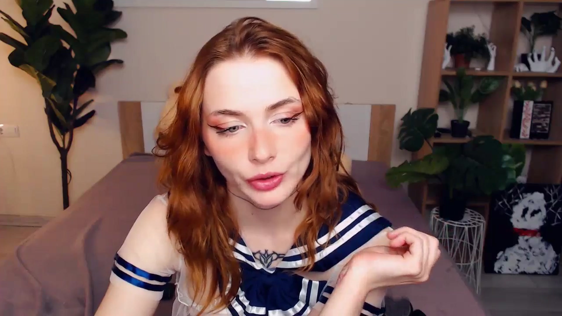 Gallery image thumbnail from Hanagasumi's myfreecams stream on, 05/25/2025, 23:21 image 6 of 20