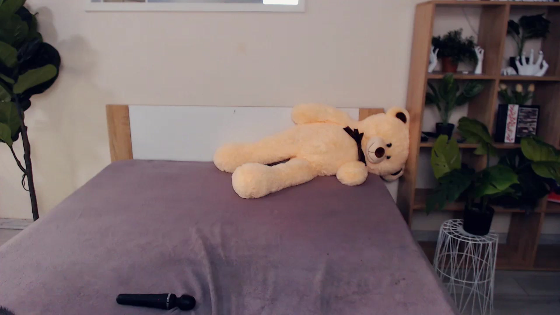 Gallery image thumbnail from Hanagasumi's myfreecams stream on, 06/02/2025, 23:38 image 3 of 20