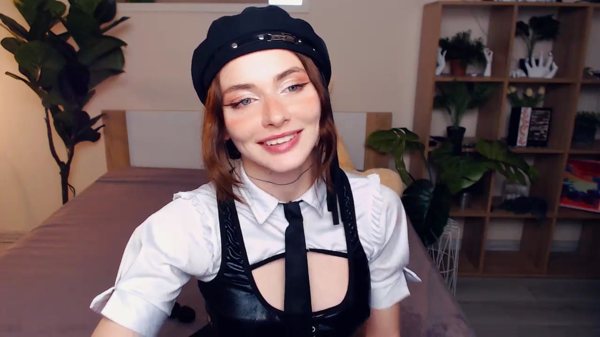 Gallery image thumbnail from Hanagasumi's myfreecams stream on, 06/16/2025, 24:08 image 12 of 20