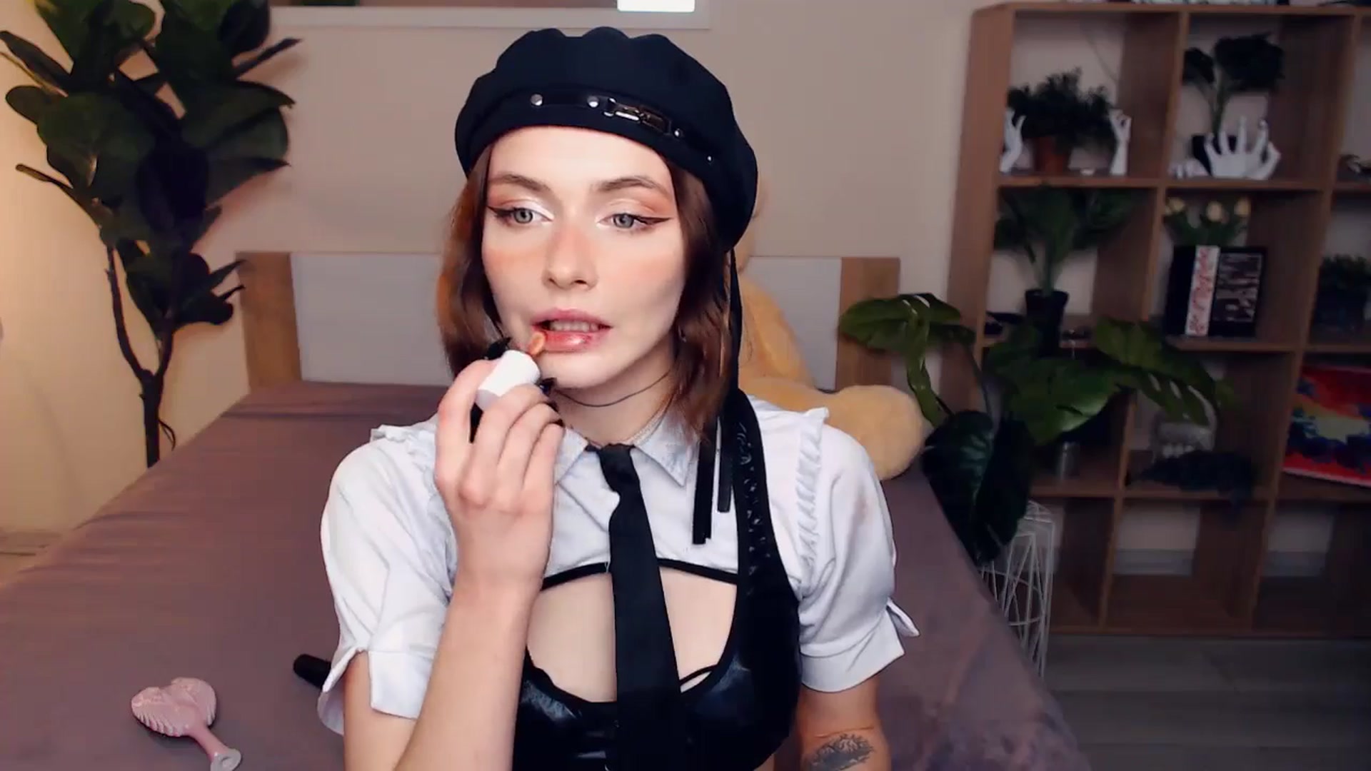 Gallery image thumbnail from Hanagasumi's myfreecams stream on, 06/16/2025, 24:08 image 6 of 20