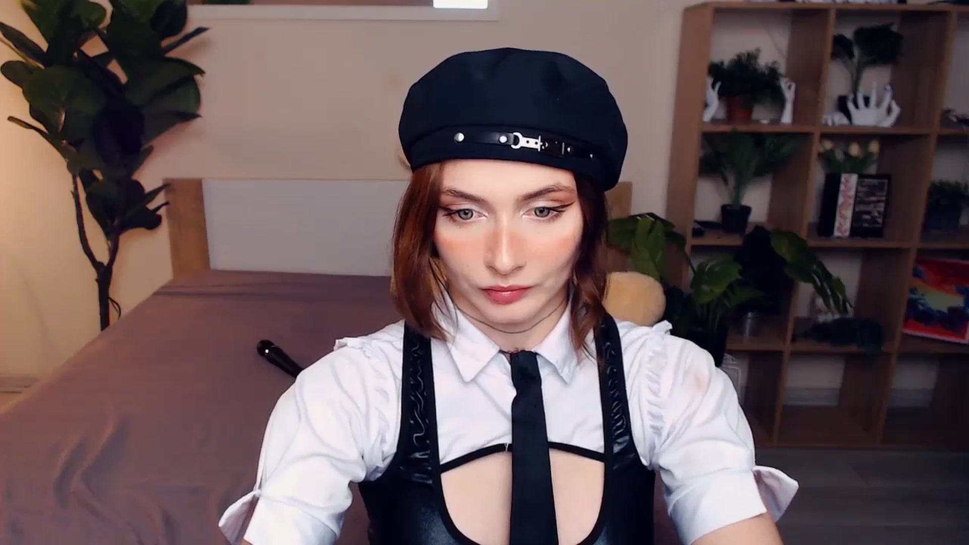 Gallery image thumbnail from Hanagasumi's myfreecams stream on, 06/16/2025, 01:19 image 17 of 20