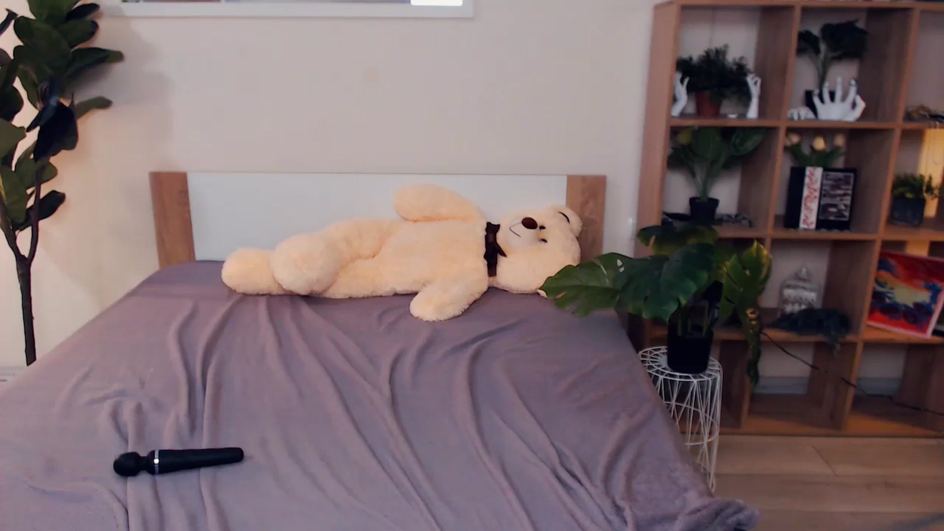 Gallery image thumbnail from Hanagasumi's myfreecams stream on, 07/11/2025, 01:32 image 13 of 20