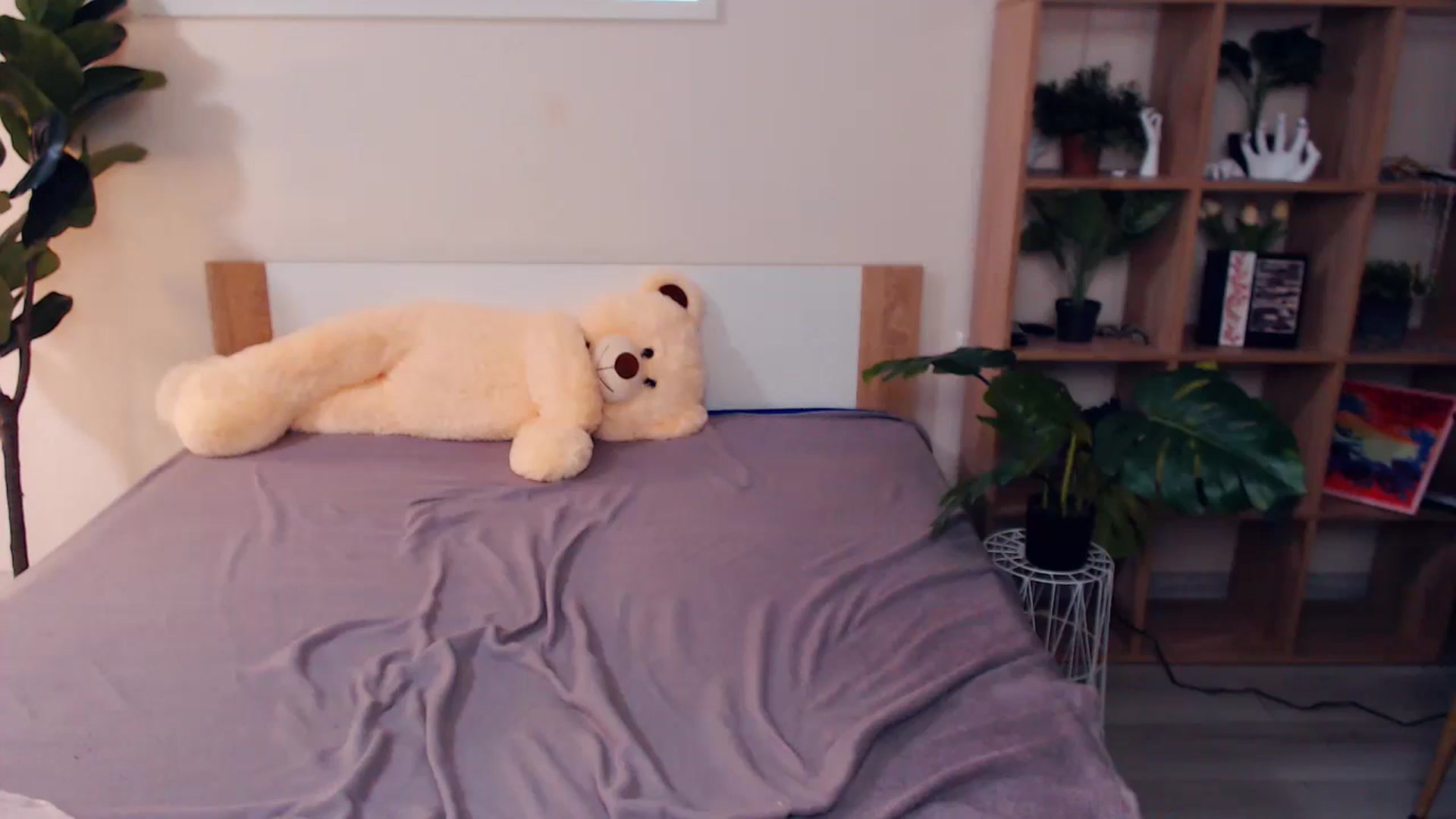 Gallery image thumbnail from Hanagasumi's myfreecams stream on, 07/12/2025, 24:49 image 13 of 20