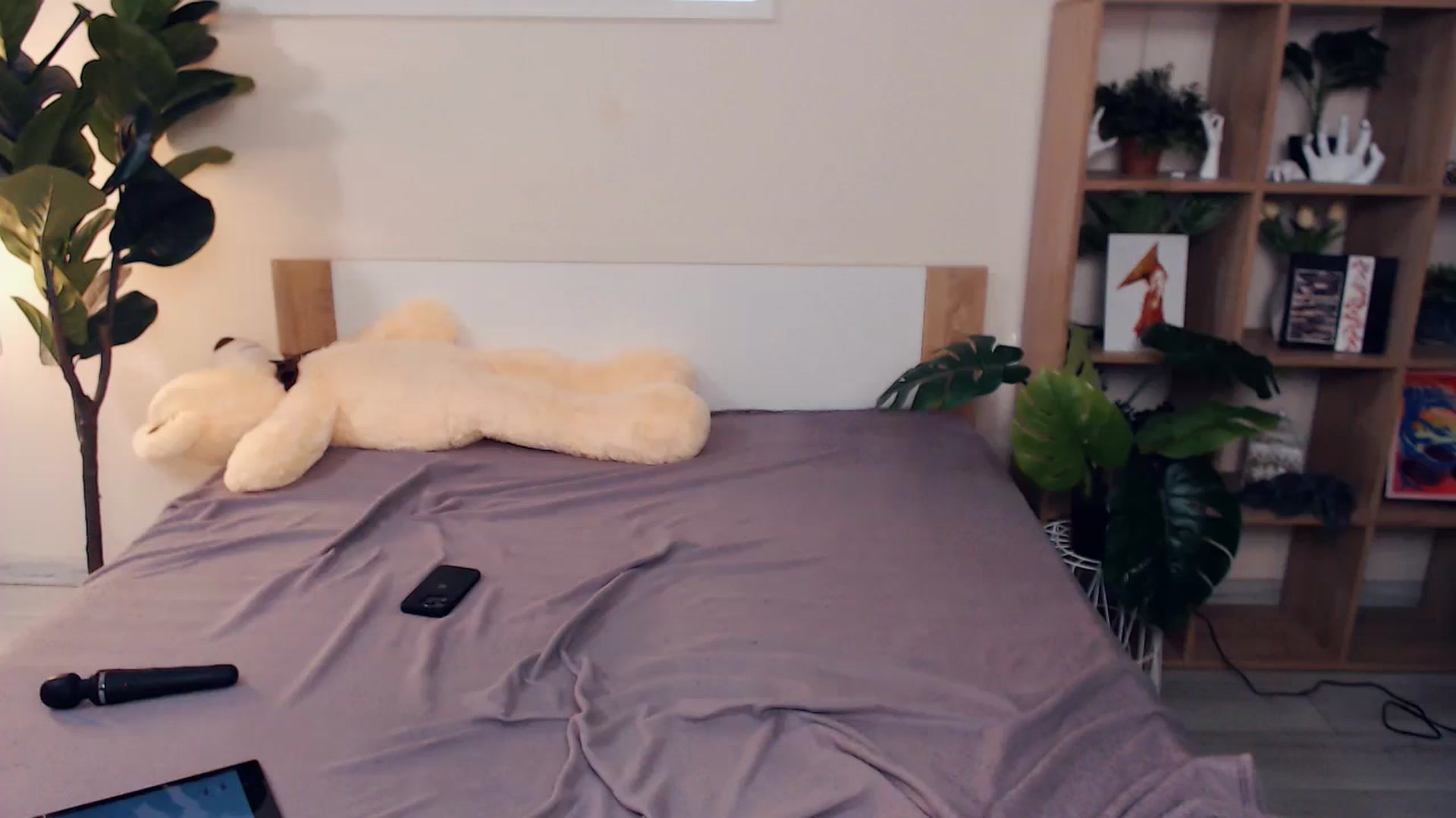 Gallery image thumbnail from Hanagasumi's myfreecams stream on, 08/07/2025, 22:45 image 6 of 20