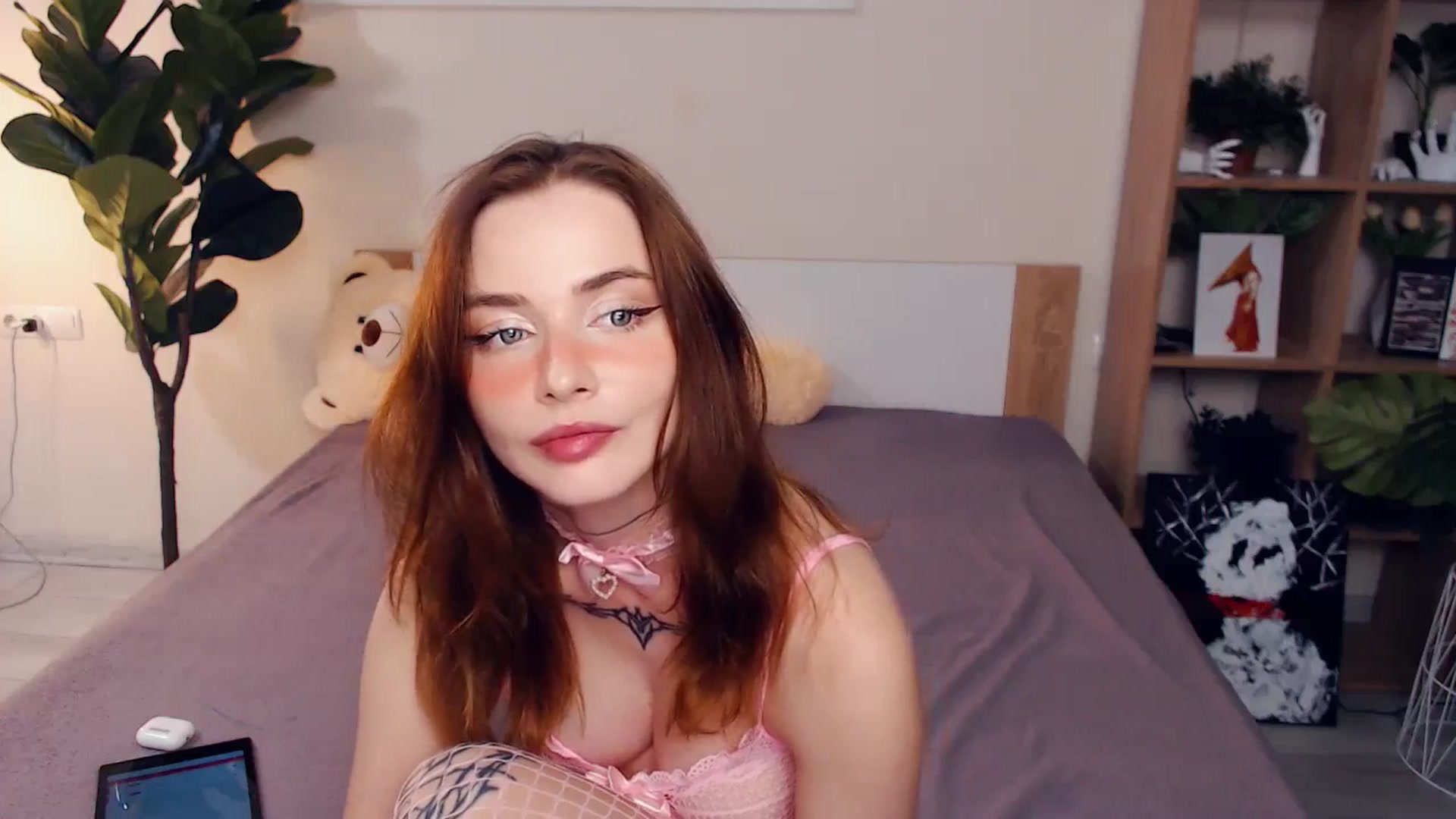 Gallery image thumbnail from Hanagasumi's myfreecams stream on, 08/10/2025, 23:31 image 2 of 20