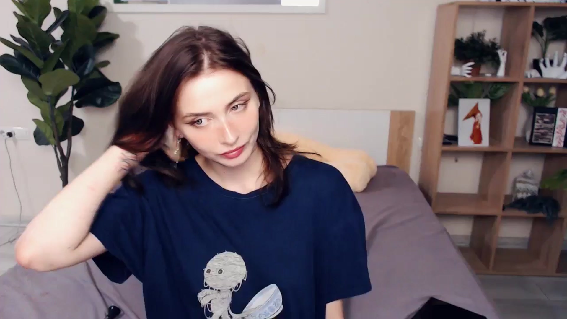 Gallery image thumbnail from Hanagasumi's myfreecams stream on, 08/21/2025, 23:43 image 11 of 20