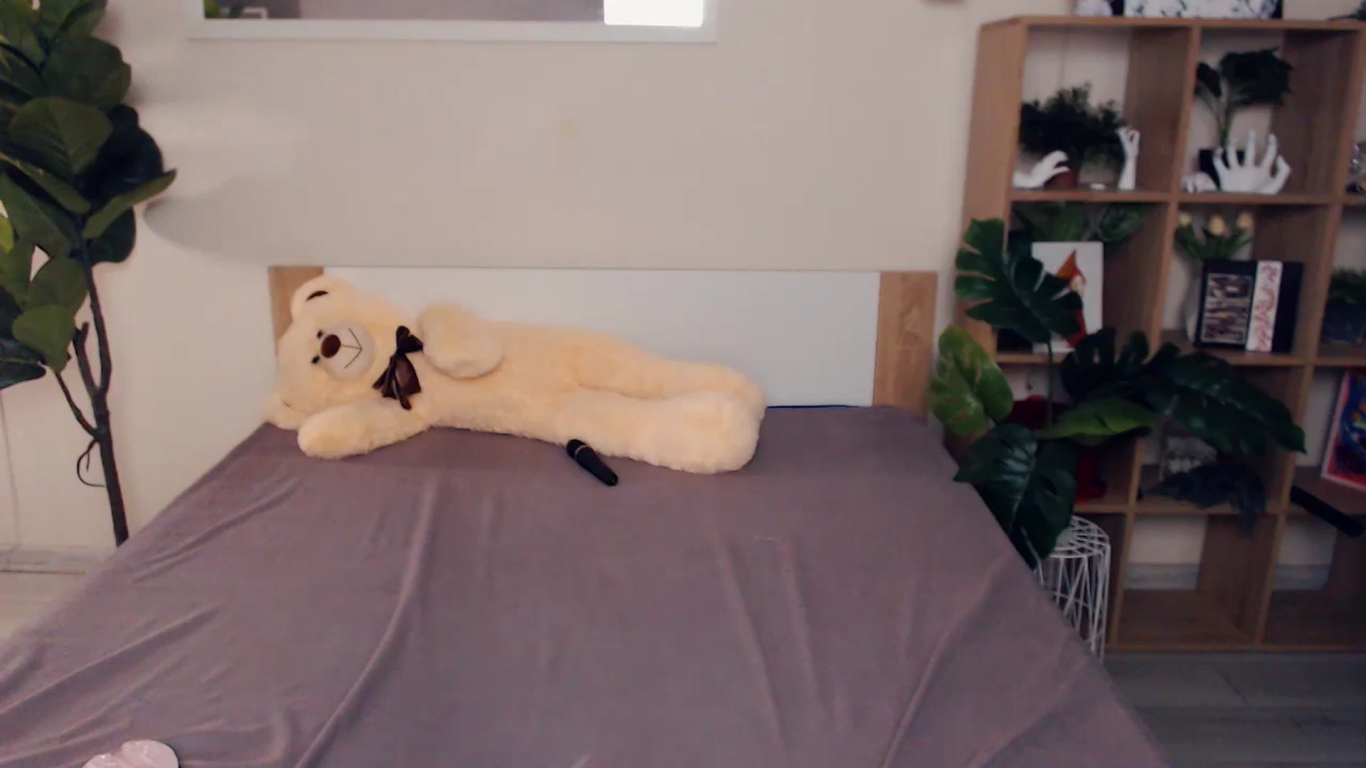Gallery image thumbnail from Hanagasumi's myfreecams stream on, 08/29/2025, 24:04 image 20 of 20