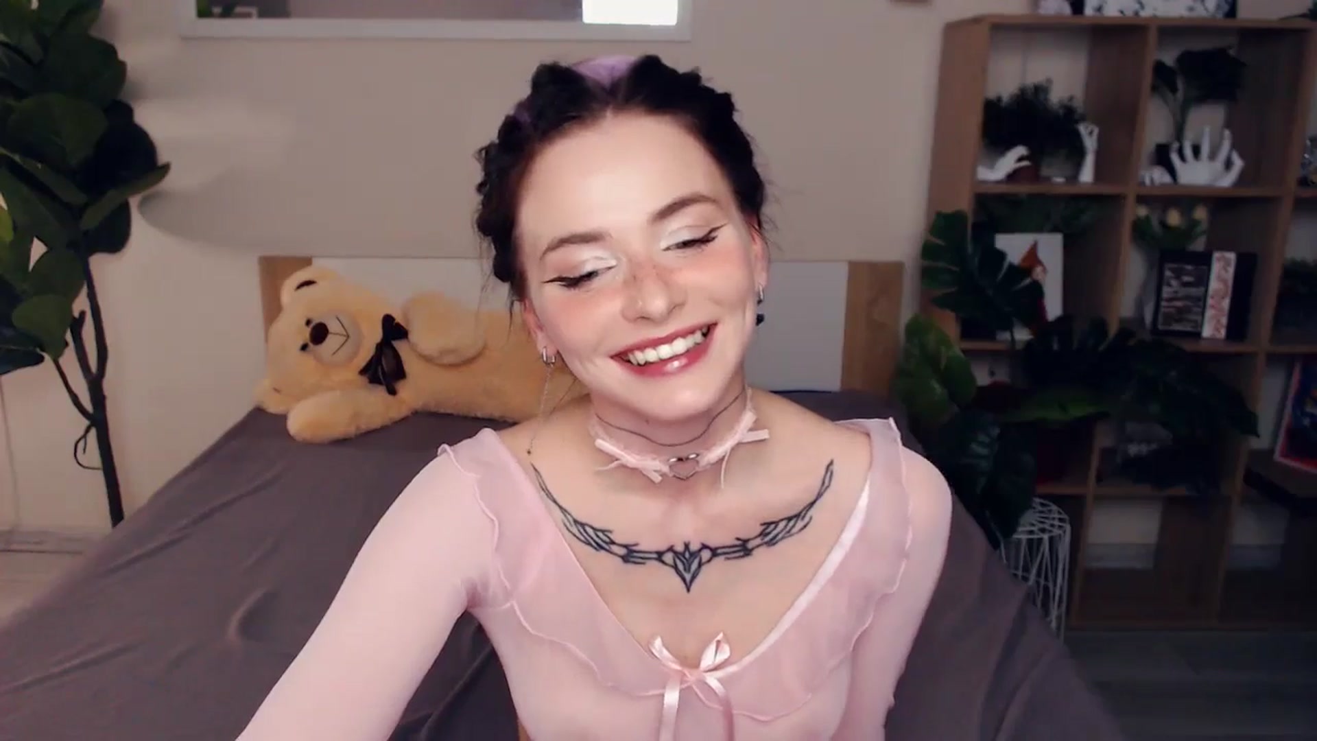 Gallery image thumbnail from Hanagasumi's myfreecams stream on, 08/29/2025, 24:04 image 10 of 20